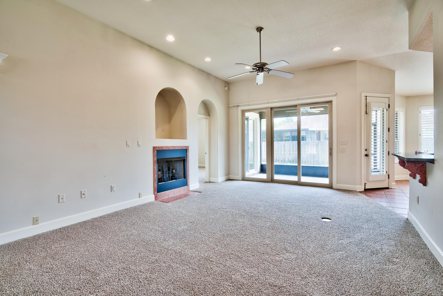 CHARDONNAY ESTATES - Residential