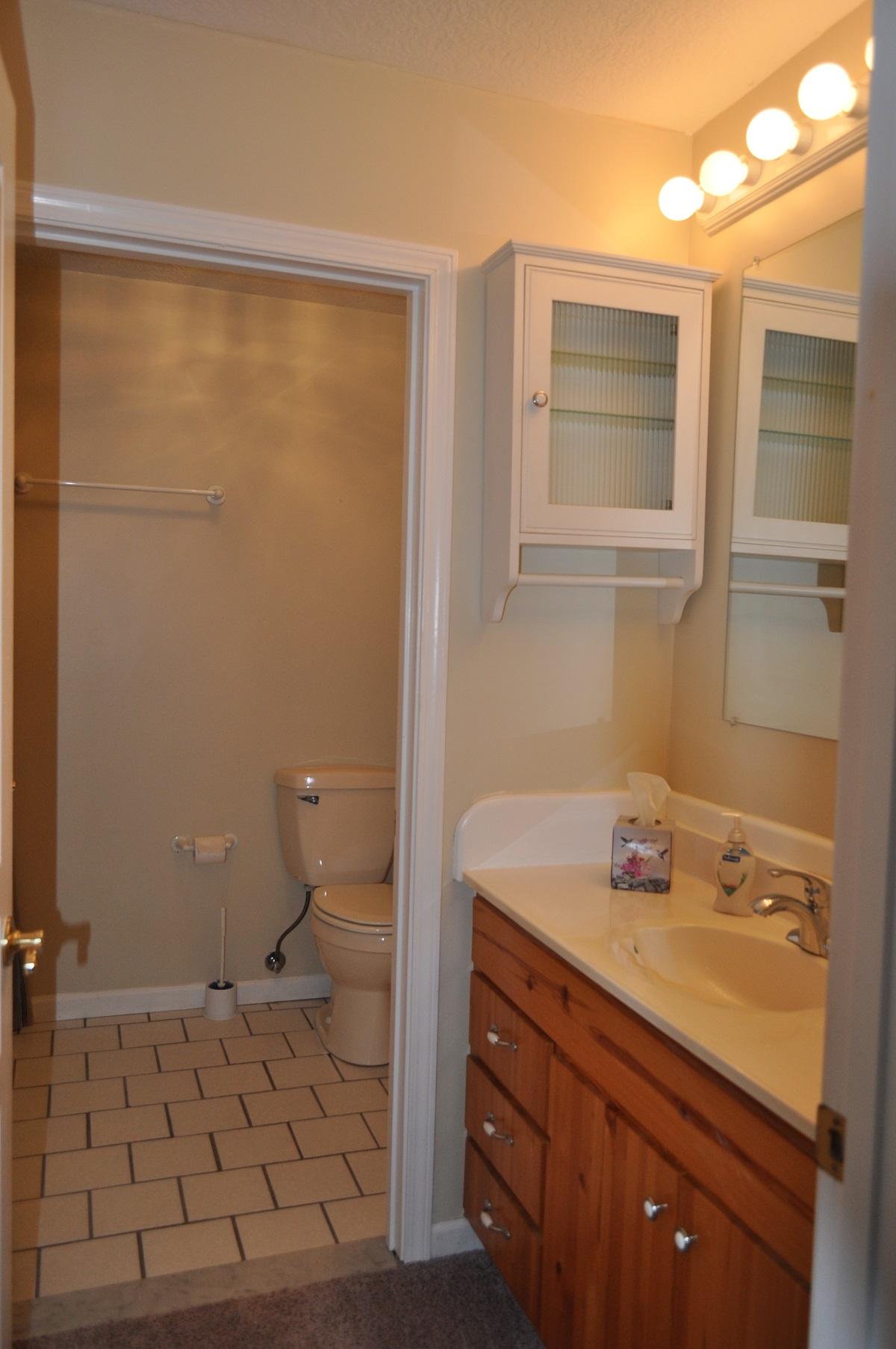 Holley Navarre (District12) - Residential