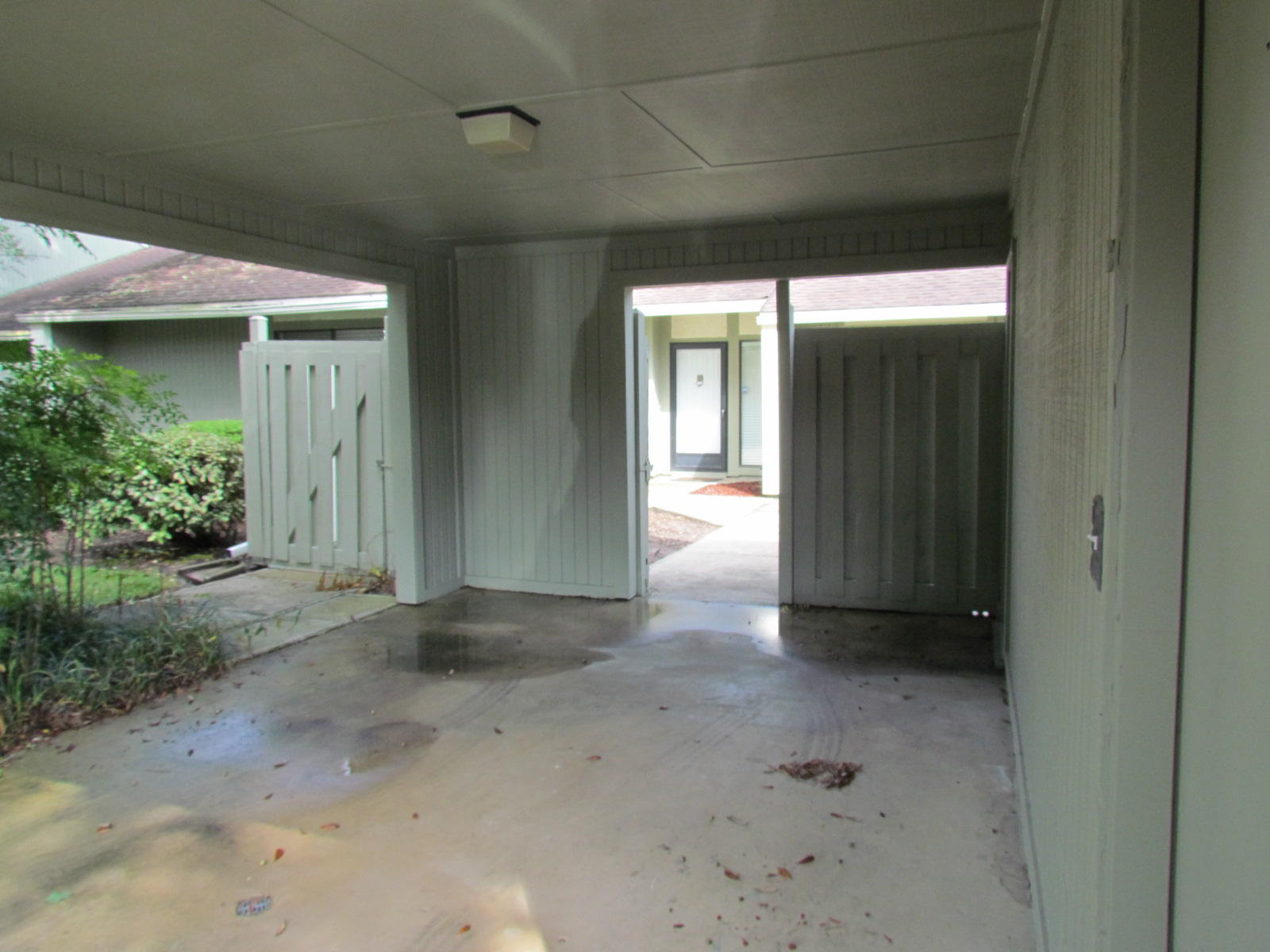 ROYAL OAK VILLAGE - Residential Lease