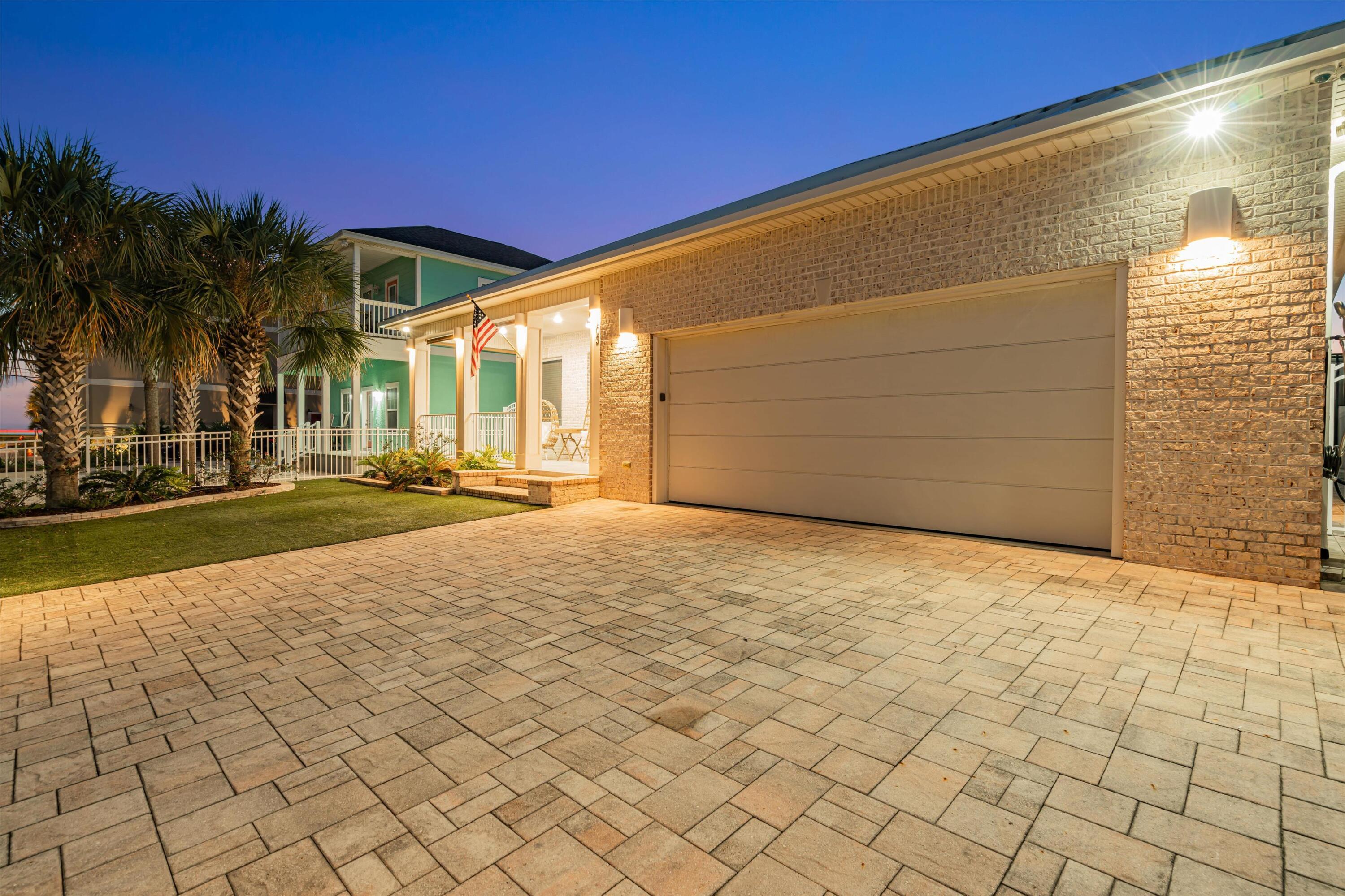 BID-A-WEE S/D - Residential