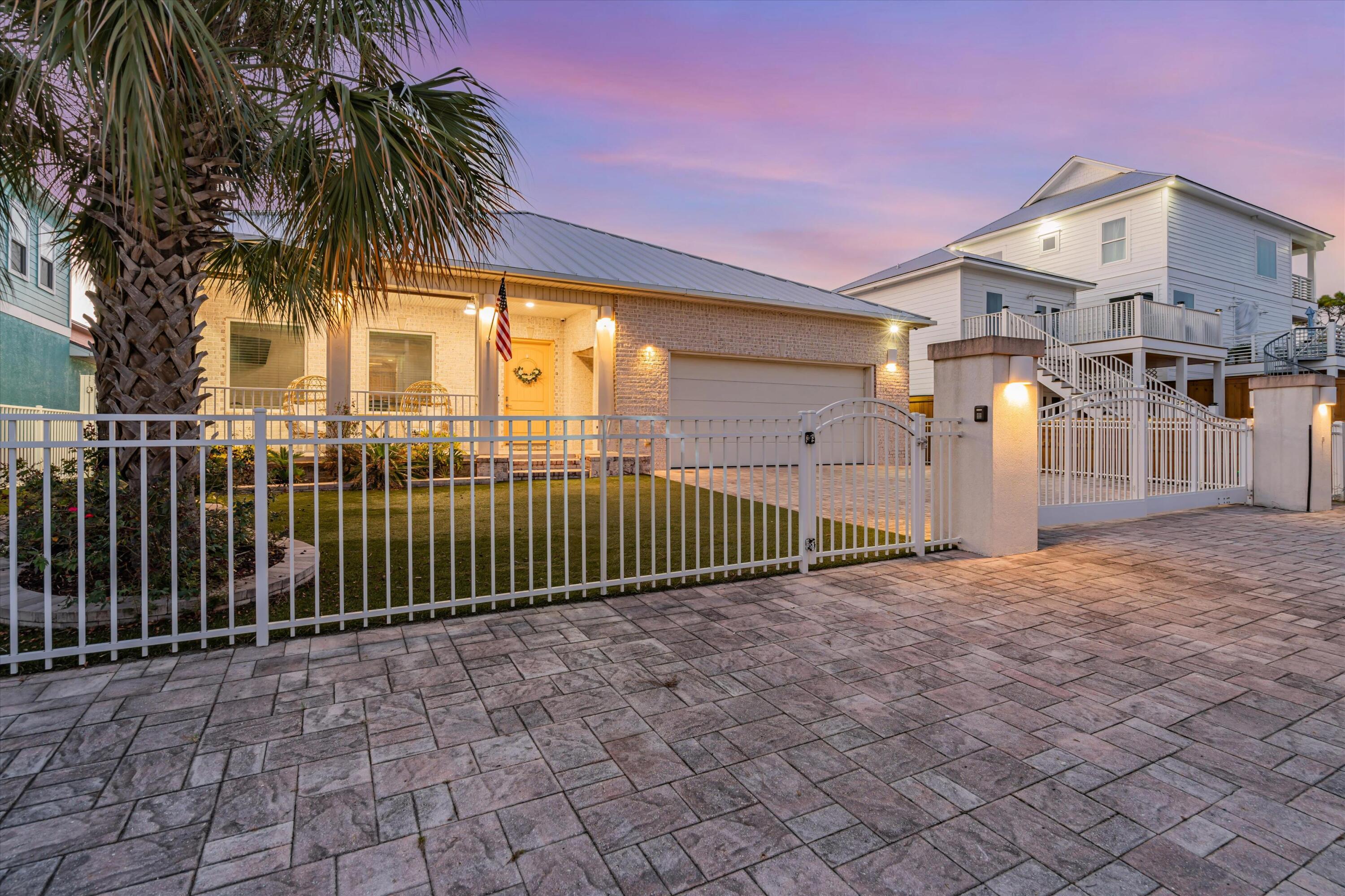 BID-A-WEE S/D - Residential