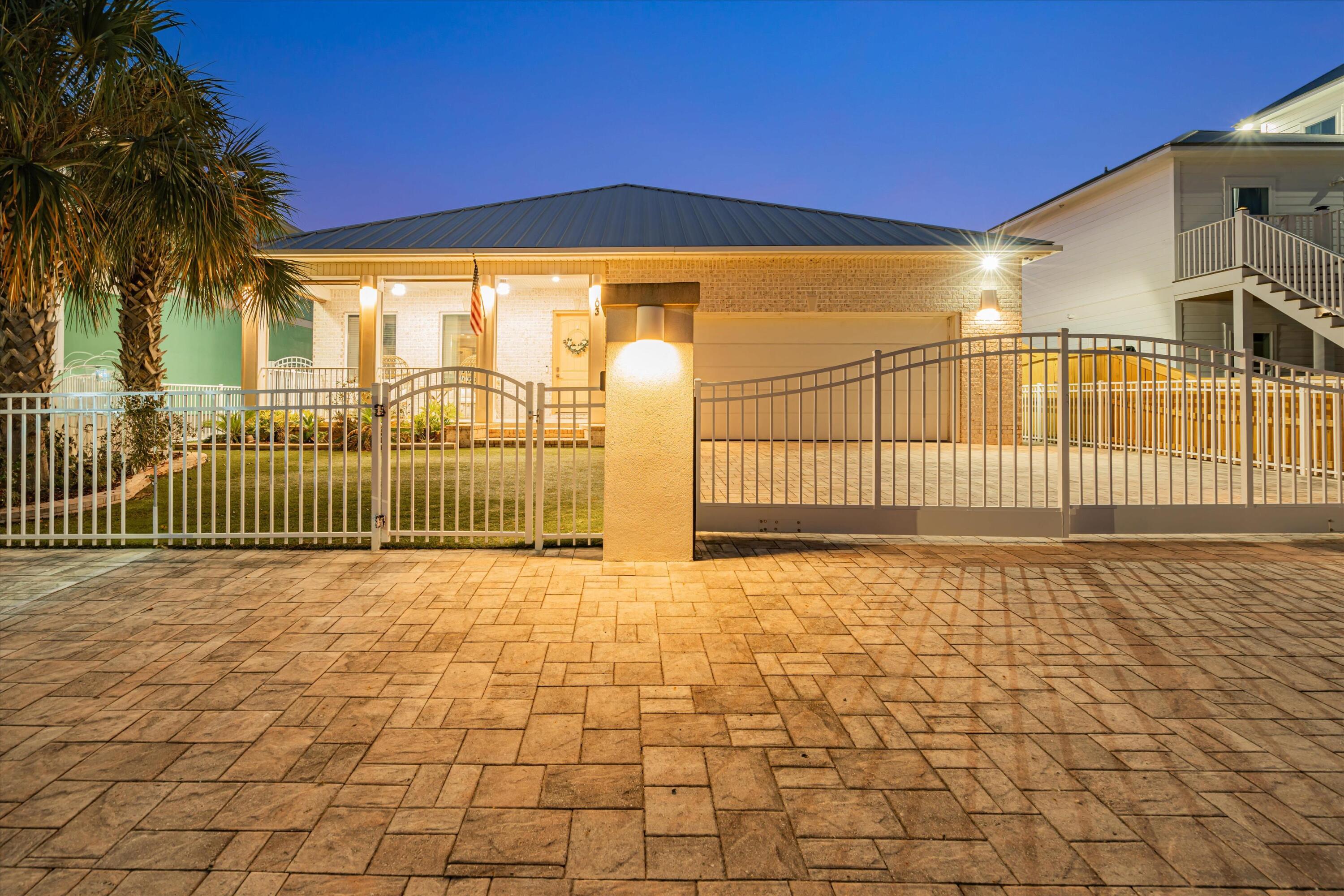 BID-A-WEE S/D - Residential