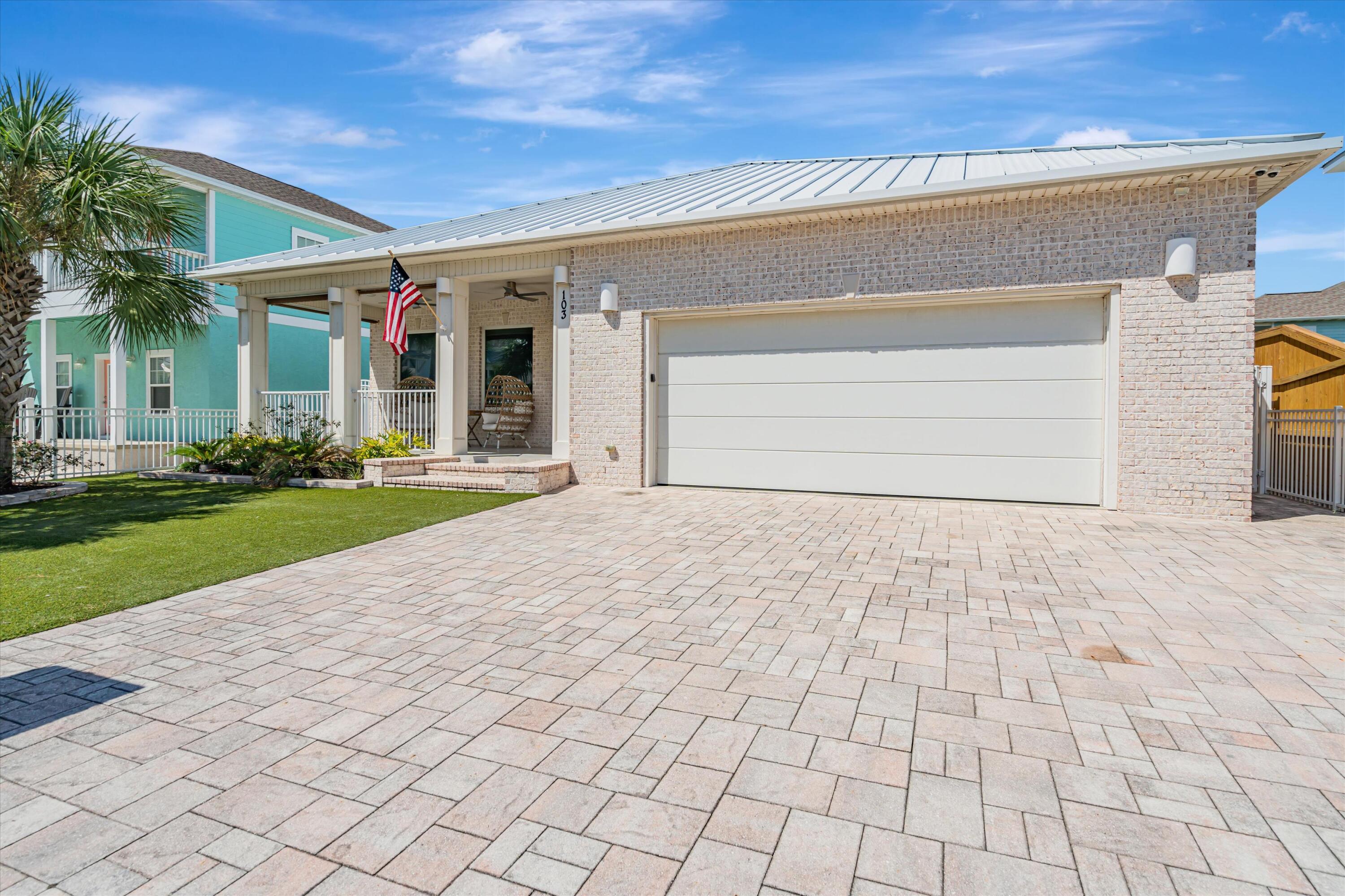 BID-A-WEE S/D - Residential