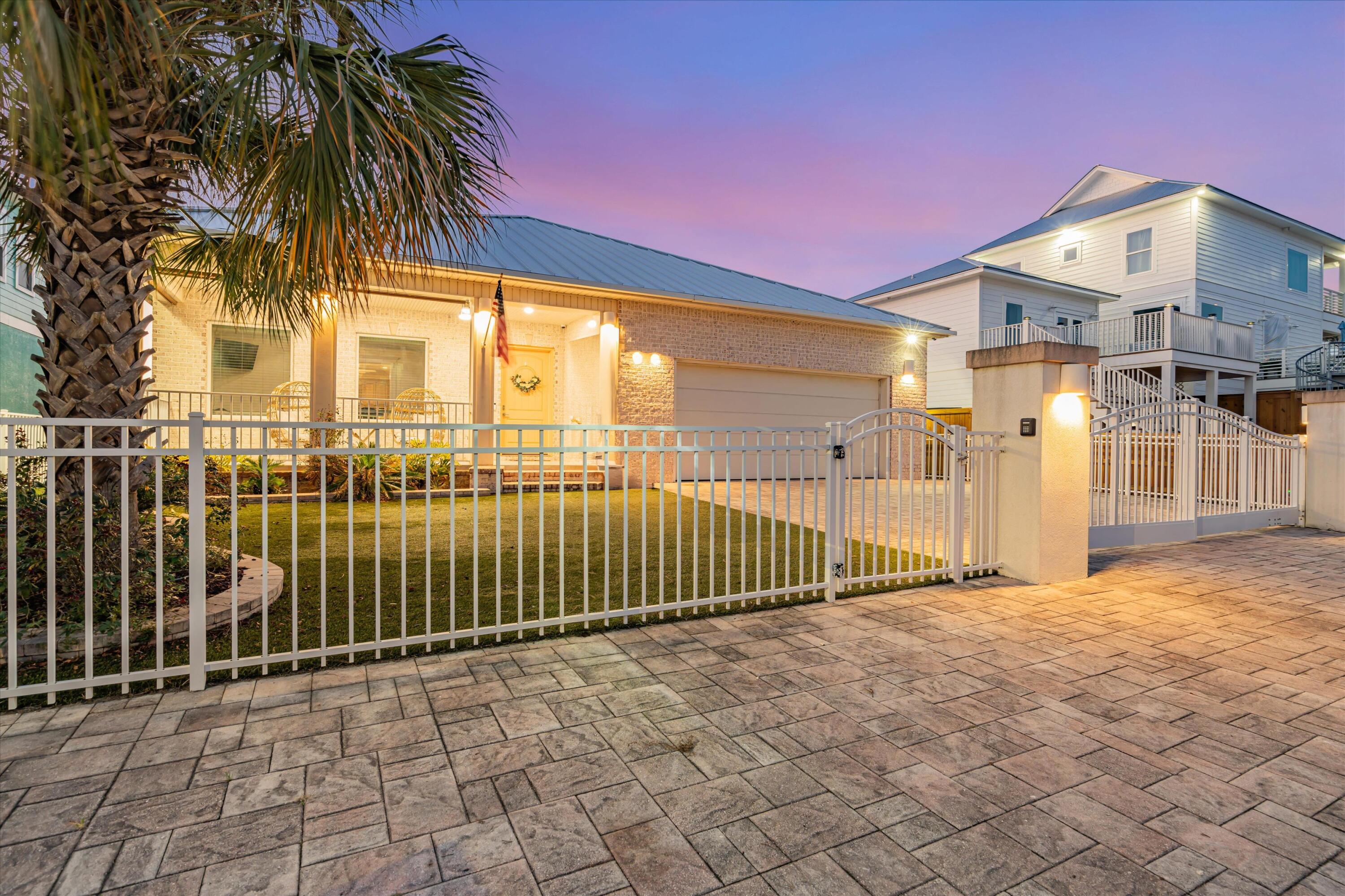 BID-A-WEE S/D - Residential