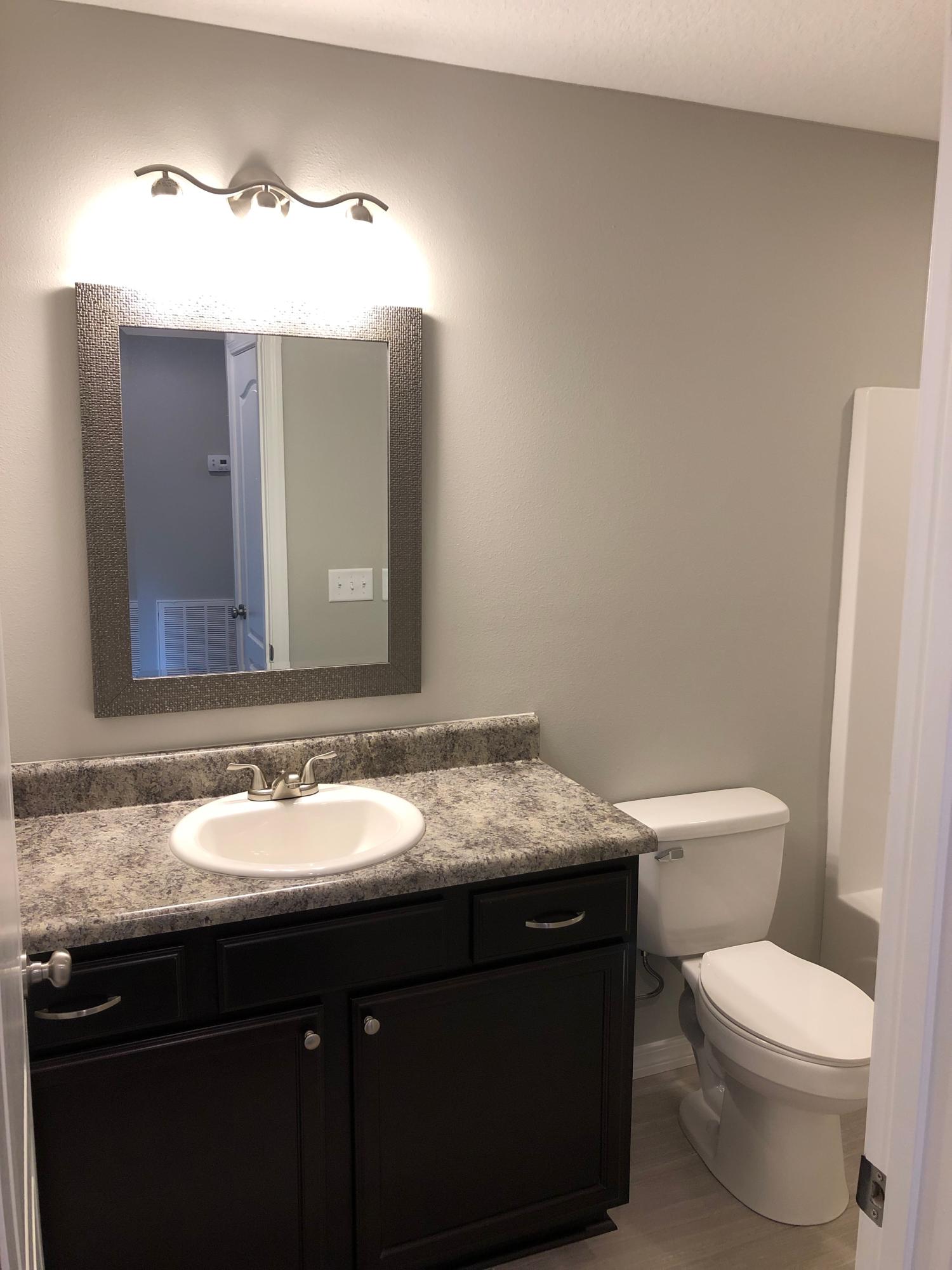 OAKWOOD LAKES ESTATES - Residential