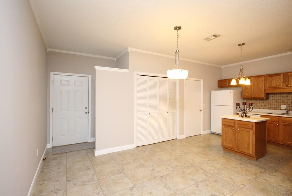 WALTON PARK LOT 5 - Residential