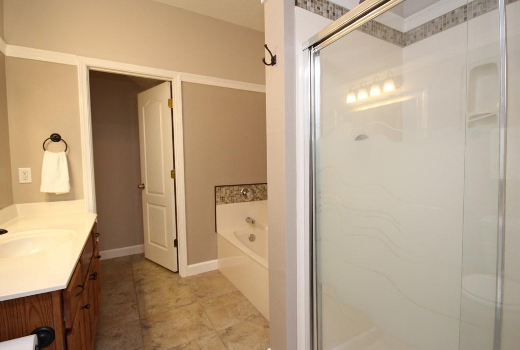 WALTON PARK LOT 5 - Residential