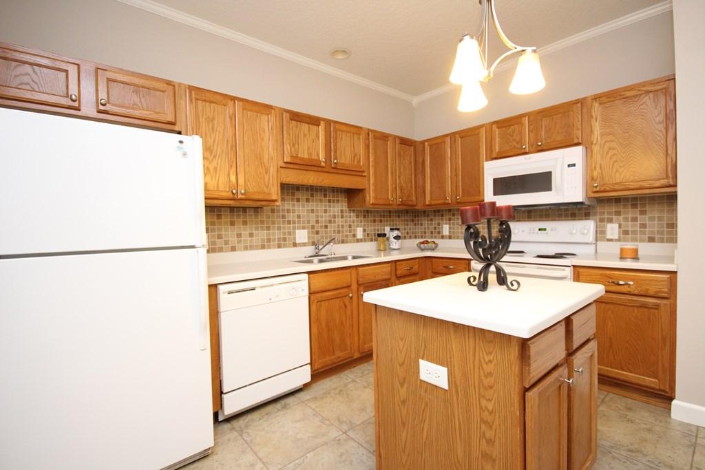 WALTON PARK LOT 5 - Residential