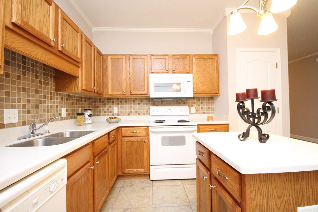 WALTON PARK LOT 5 - Residential