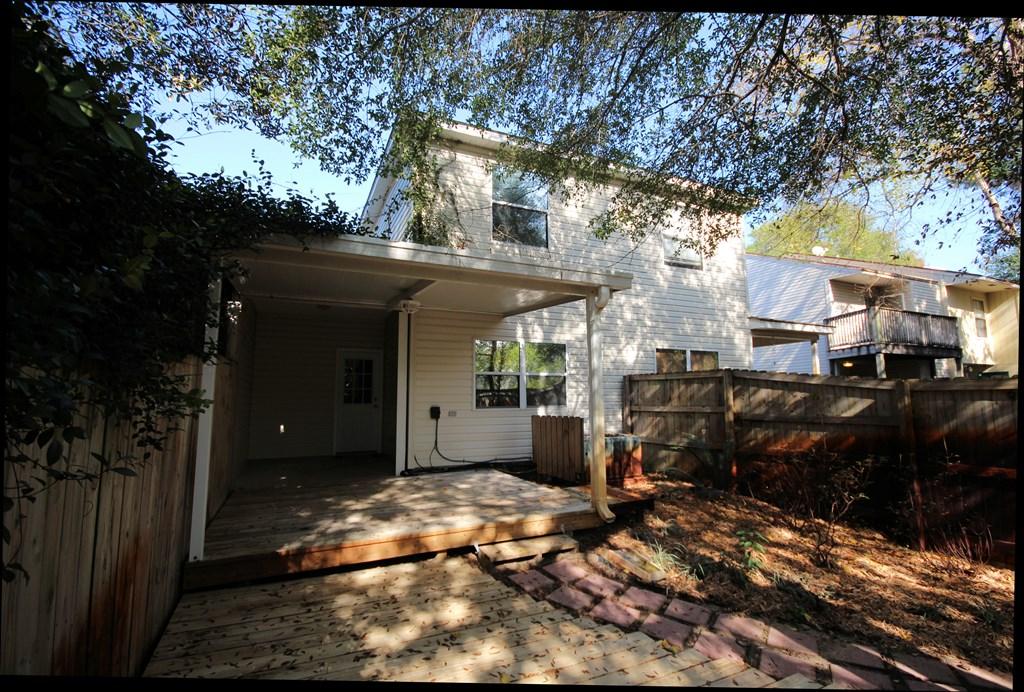 WALTON PARK LOT 5 - Residential