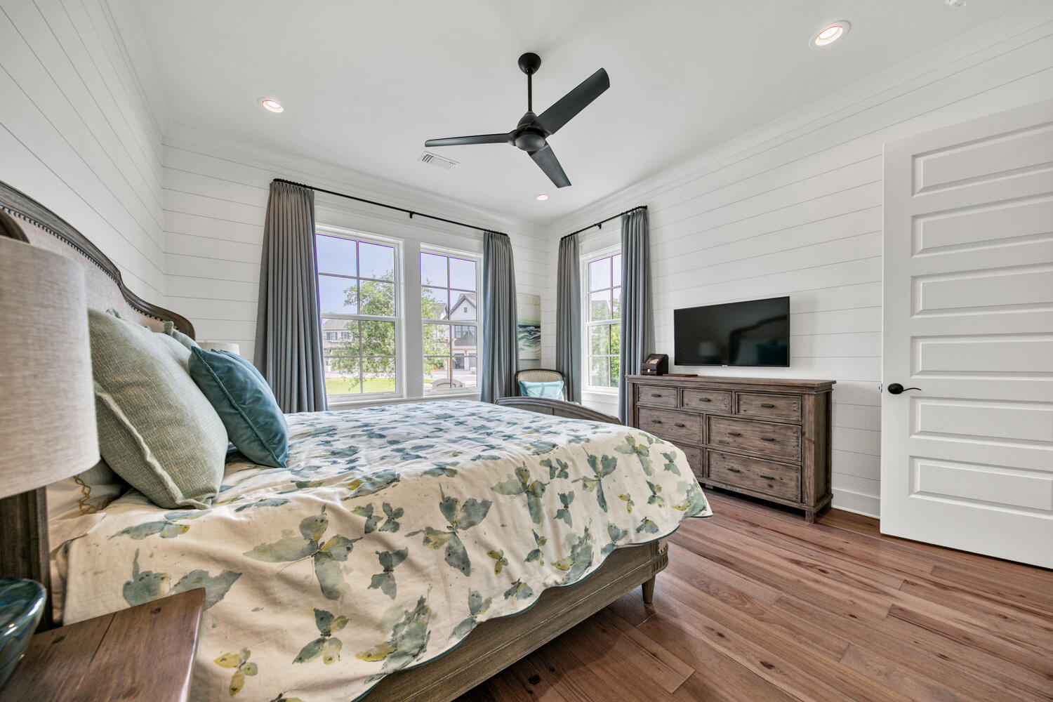 Ridgewalk - Residential