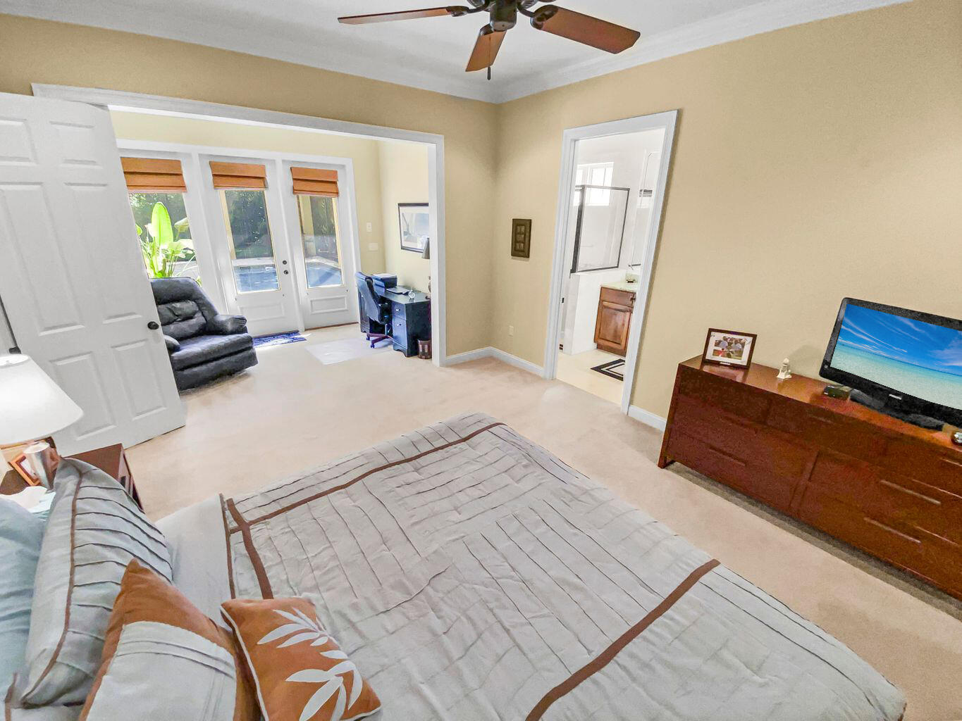 VINEYARD AT RAVEN OAKS - Residential