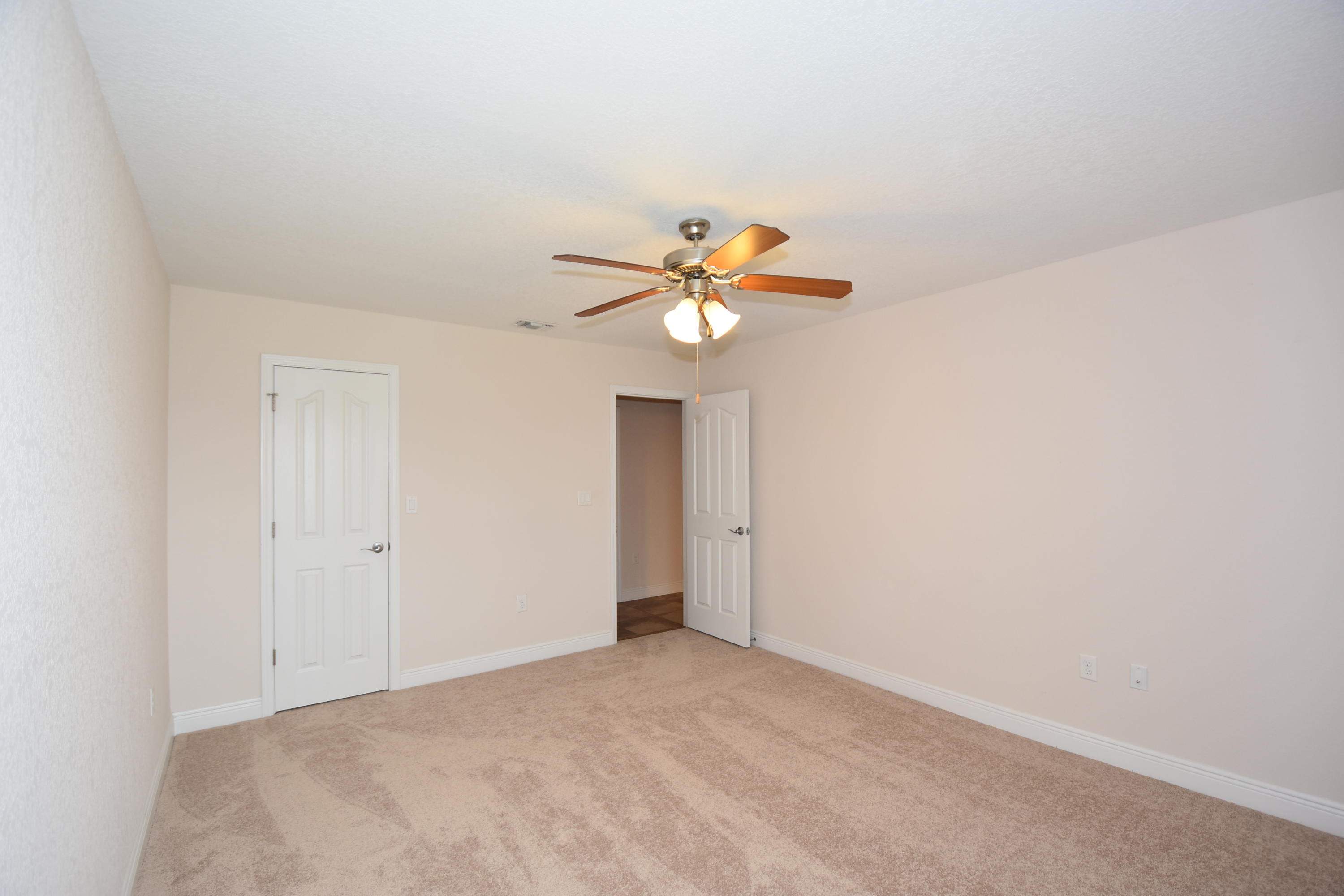 BROWNSTONE MANOR - Residential