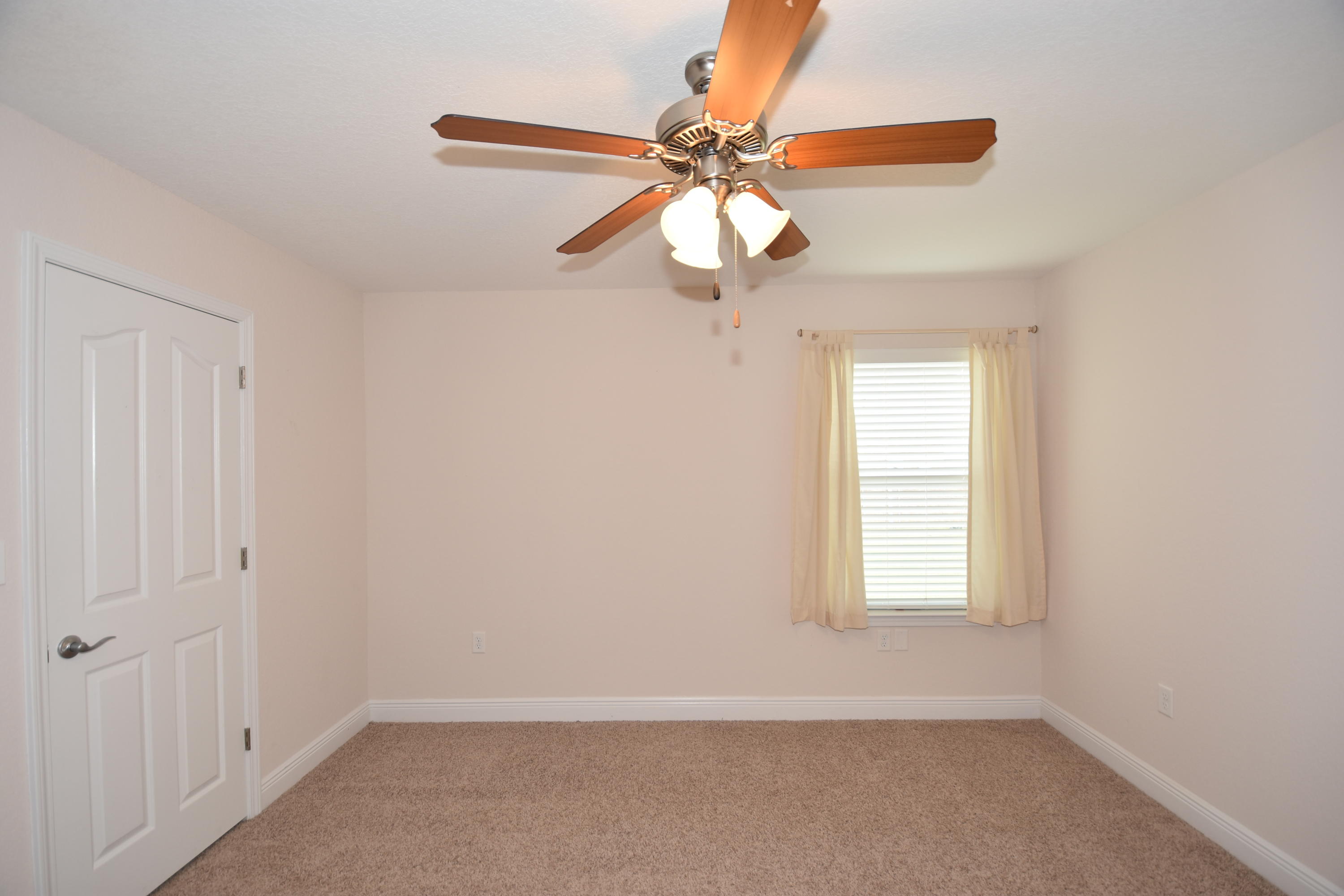 BROWNSTONE MANOR - Residential