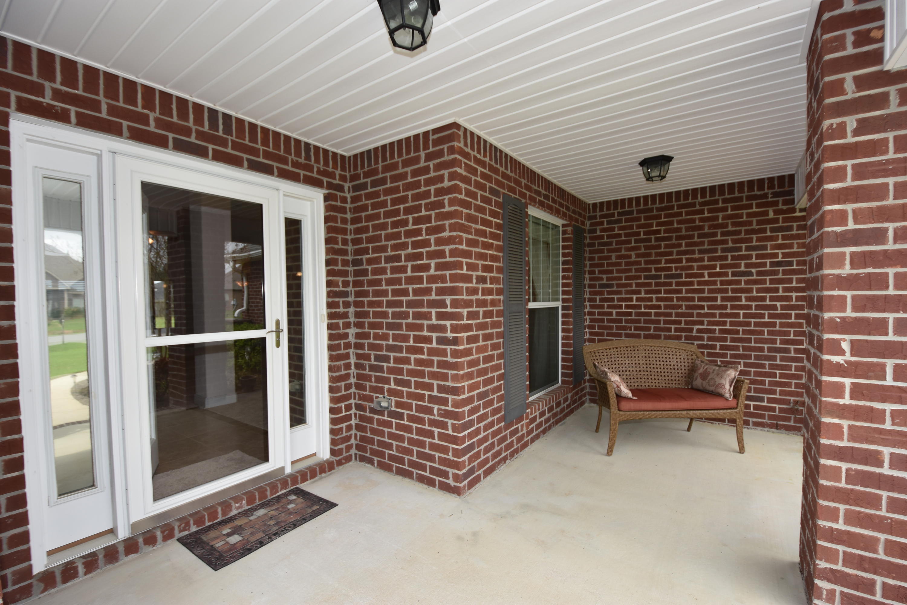 BROWNSTONE MANOR - Residential