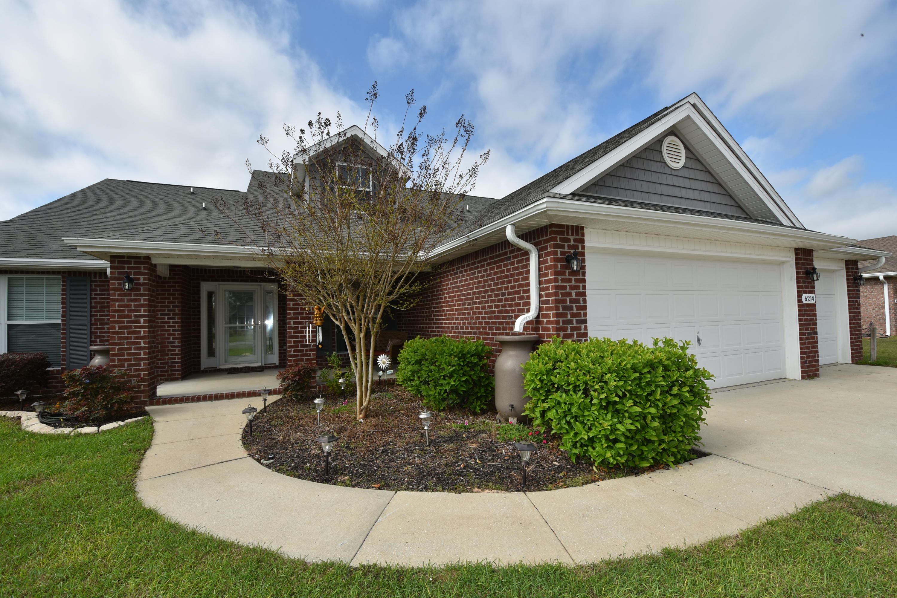 BROWNSTONE MANOR - Residential