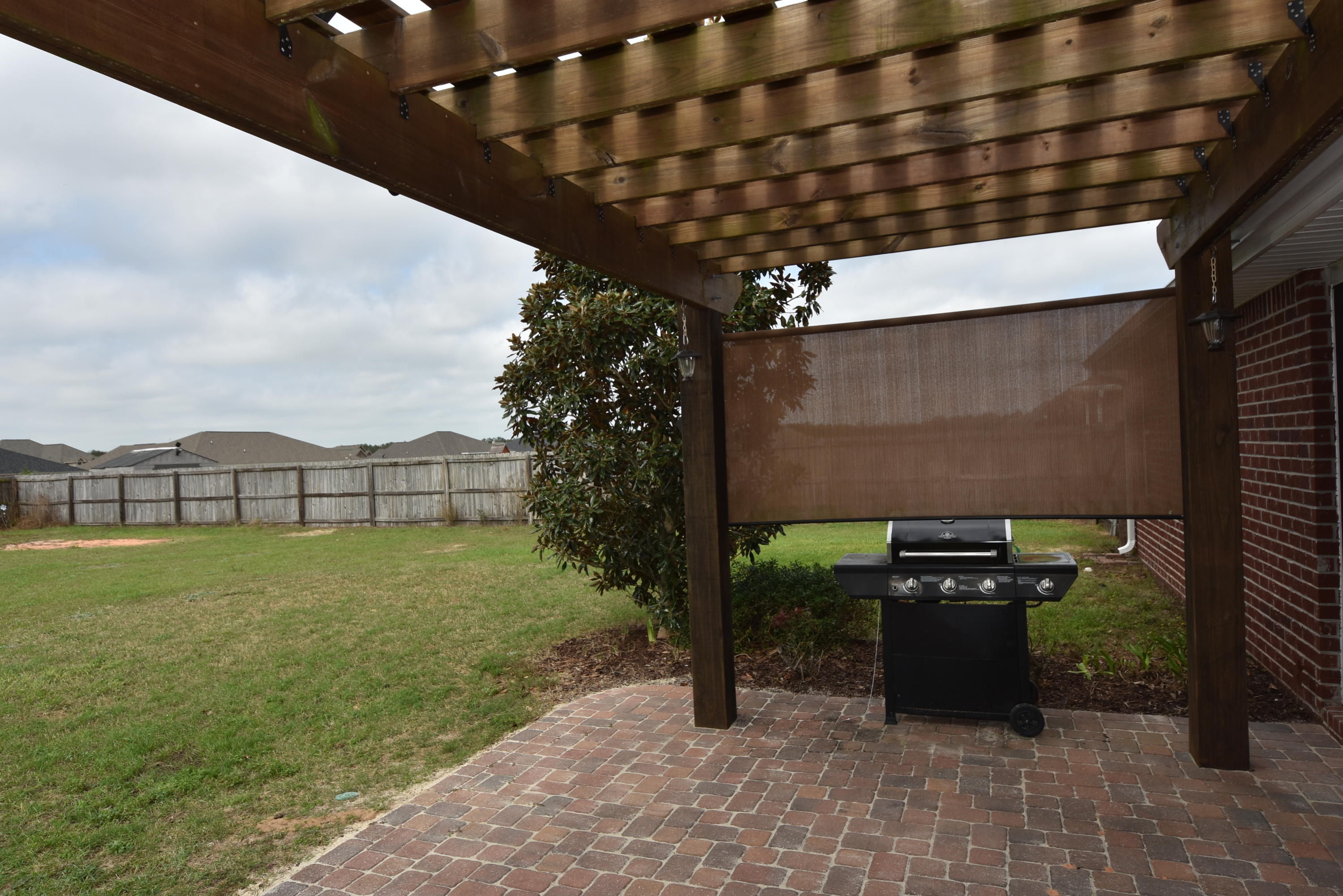 BROWNSTONE MANOR - Residential