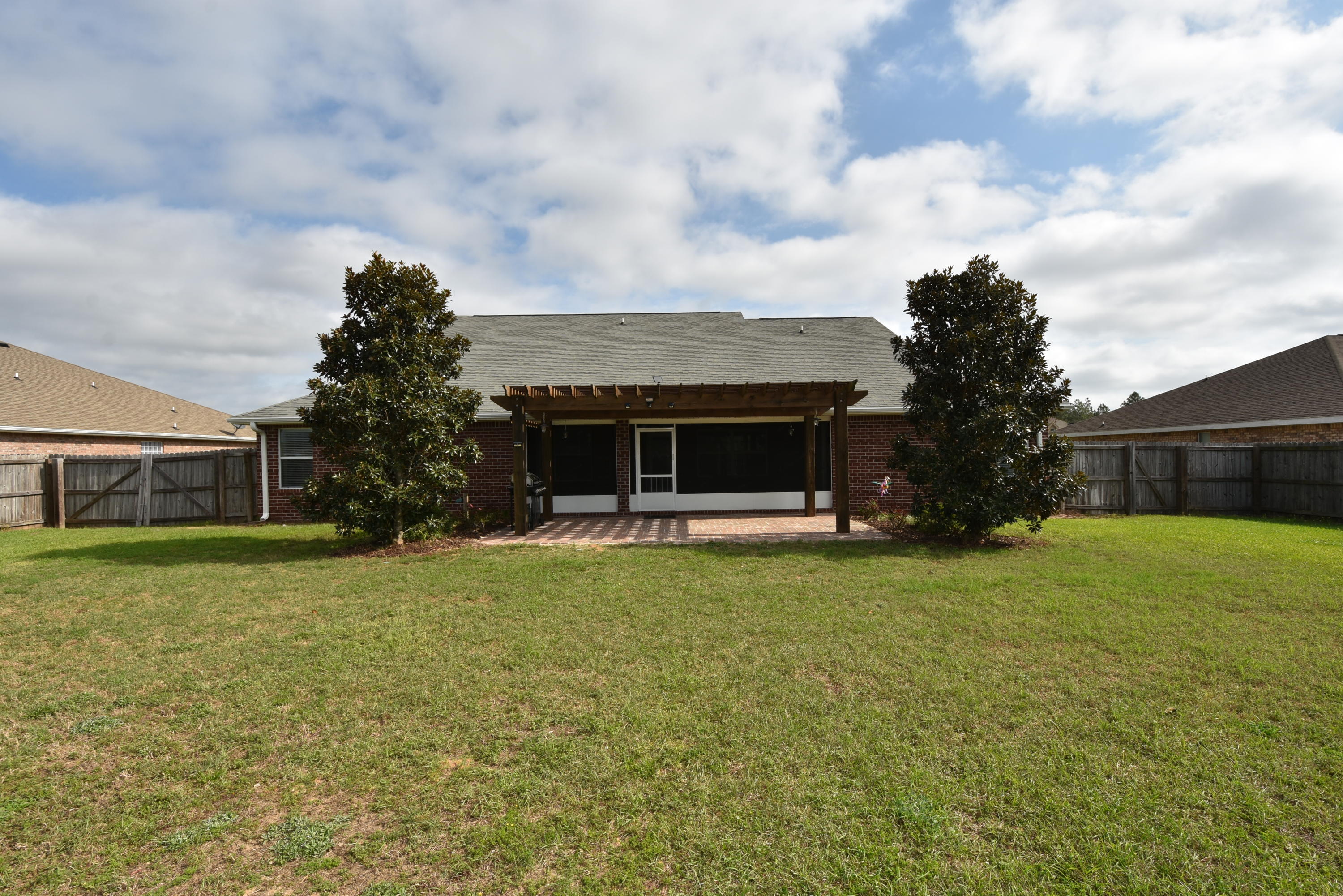 BROWNSTONE MANOR - Residential