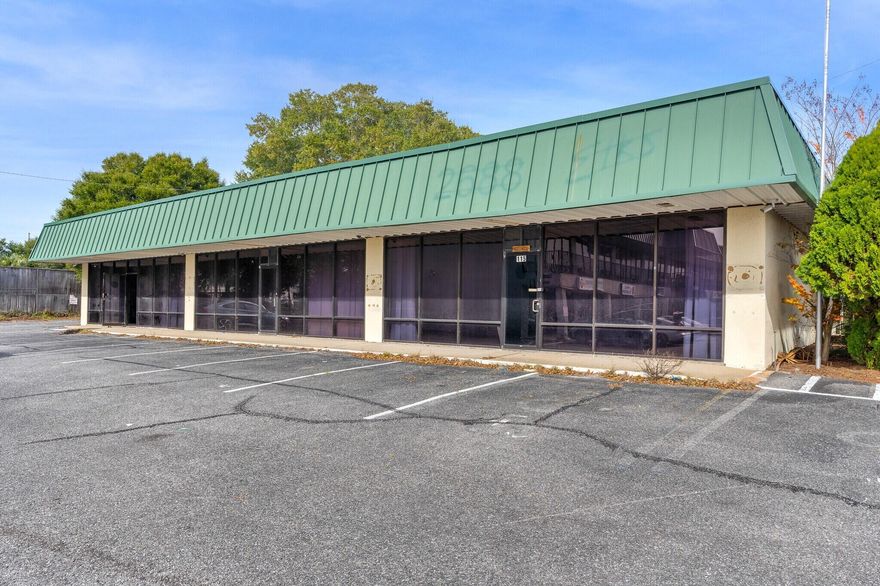 Now available for sale is a prime retail property in the heart of Destin, FL. This parcel has been under the same ownership for nearly 40 years and presents a rare opportunity to acquire a value-add building in the sought after North Harbor District. At 3,600sf, the new buyer will be able to take advantage of the bar and kitchen infrastructure that the current owner installed. Located just off of Highway 98, the AADT is 40,000 at the Palmetto St/Highway 98 intersection and has a median-cut to allow access for both east and west bound traffic. A portion of the interior was damaged in a storm and the roof was replaced thereafter in 2021. Call the Listing Agent today for more information and to schedule a showing. Showings will begin the week of March 4, 2024.