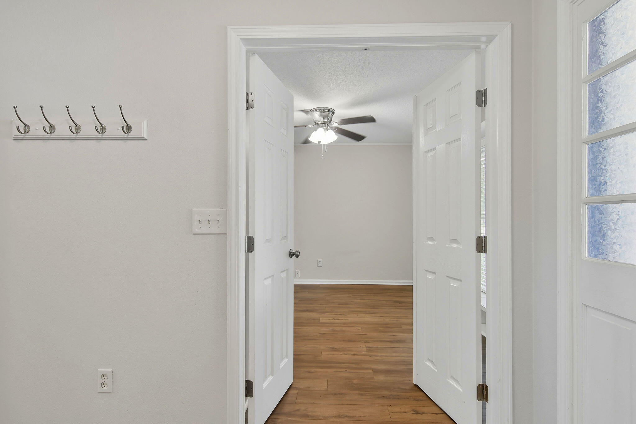 PINEWOOD ESTATES - Residential