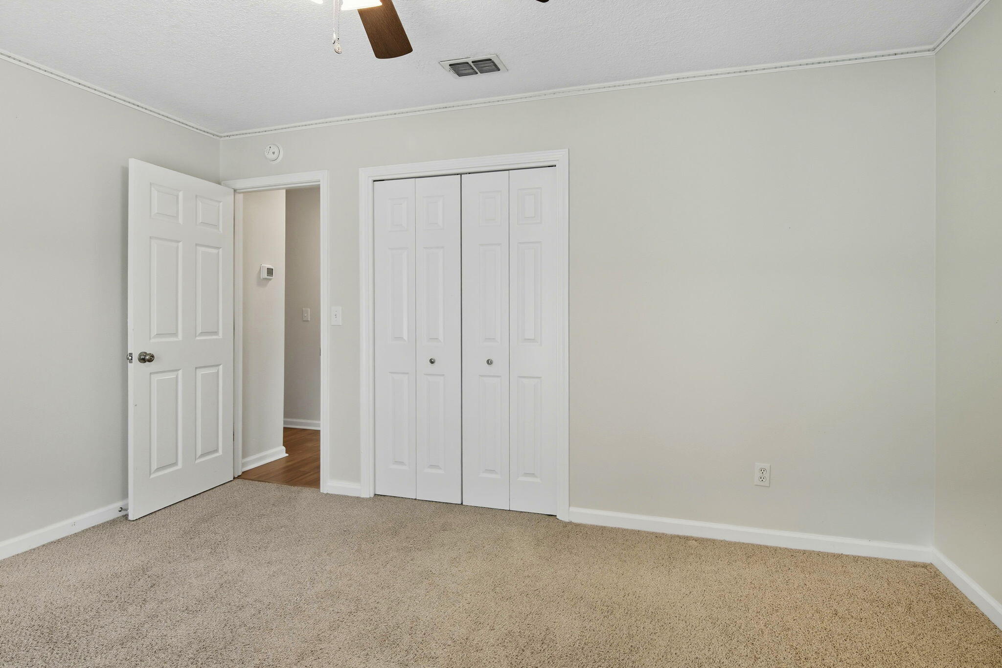 PINEWOOD ESTATES - Residential