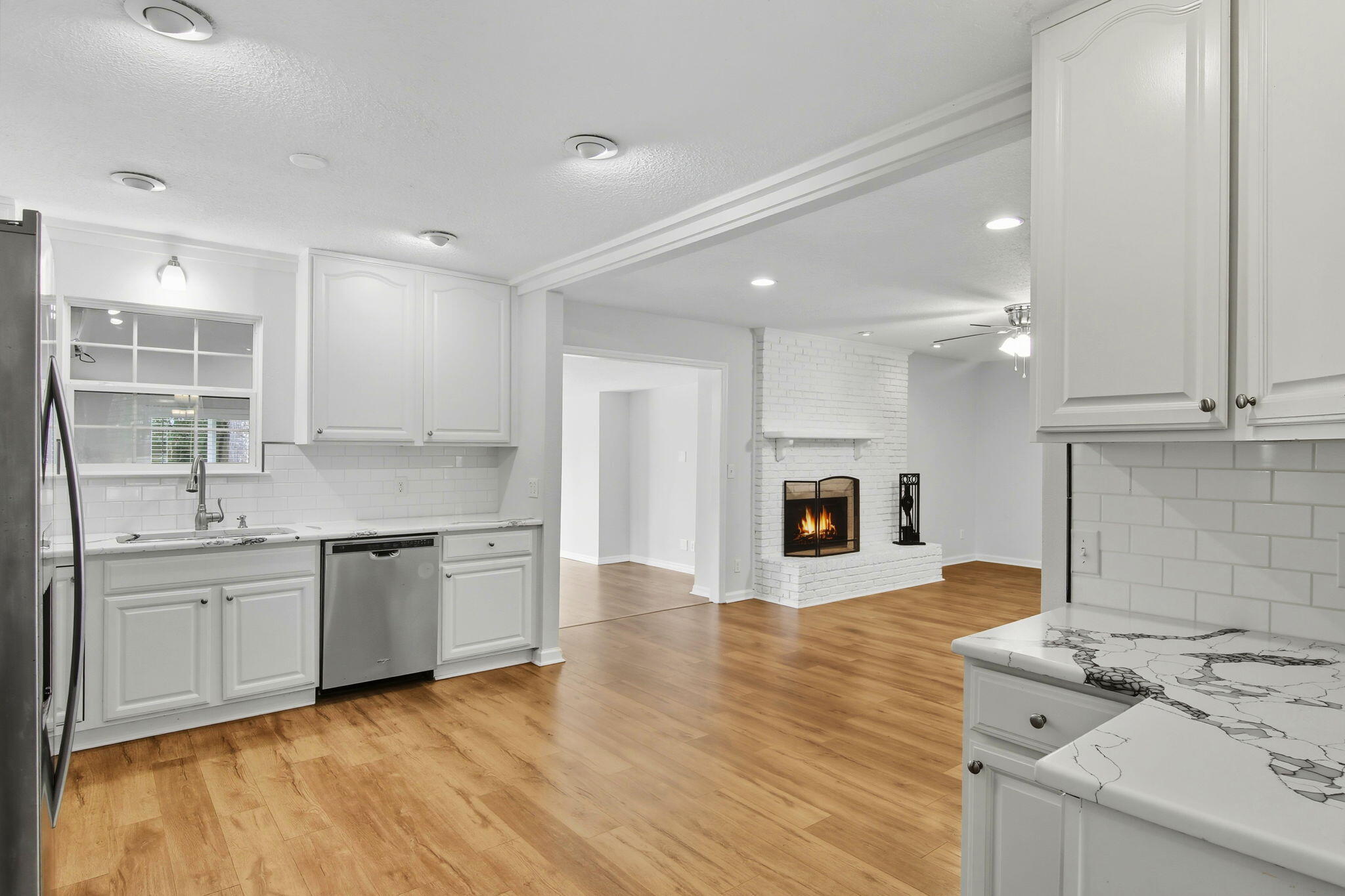 PINEWOOD ESTATES - Residential
