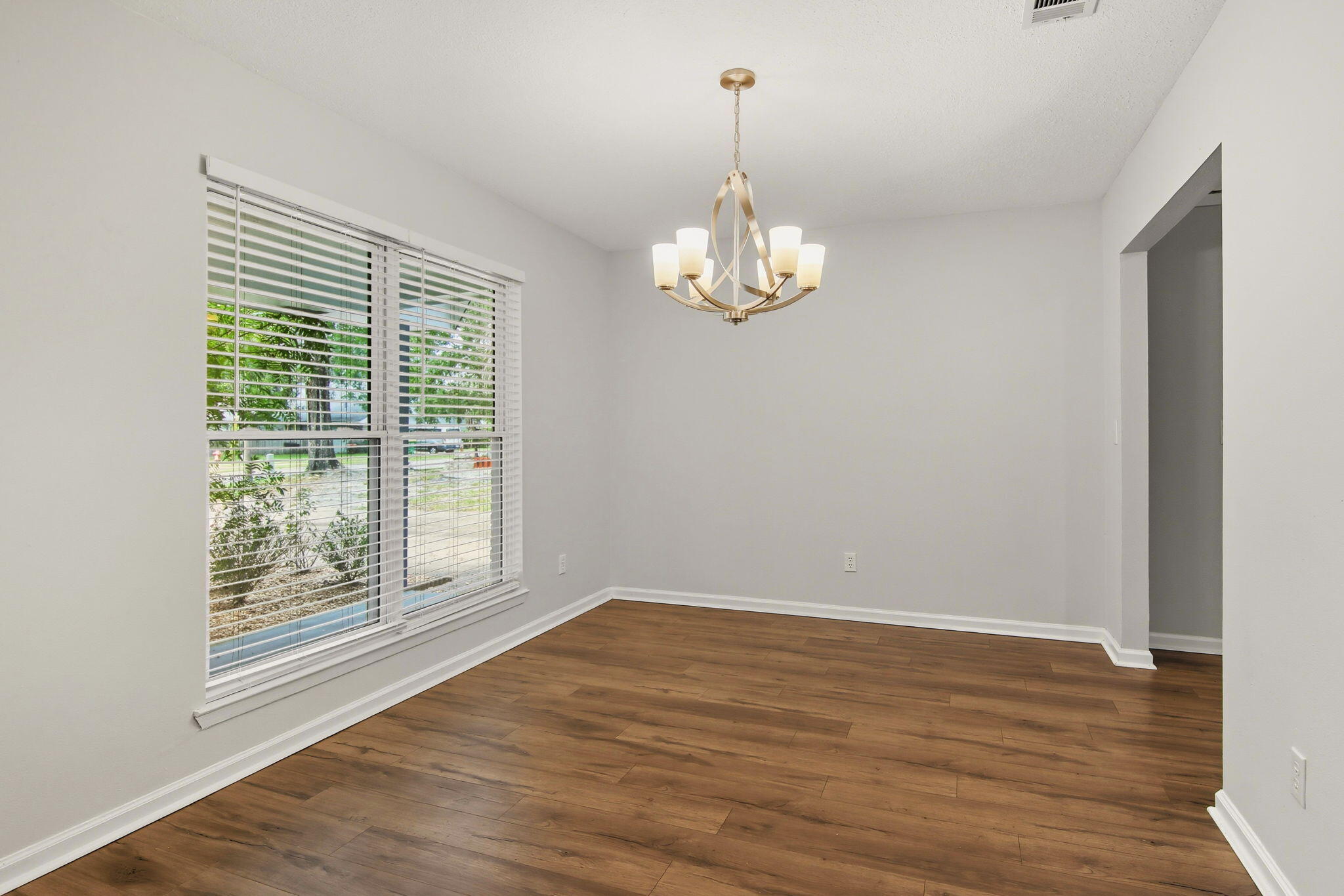 PINEWOOD ESTATES - Residential
