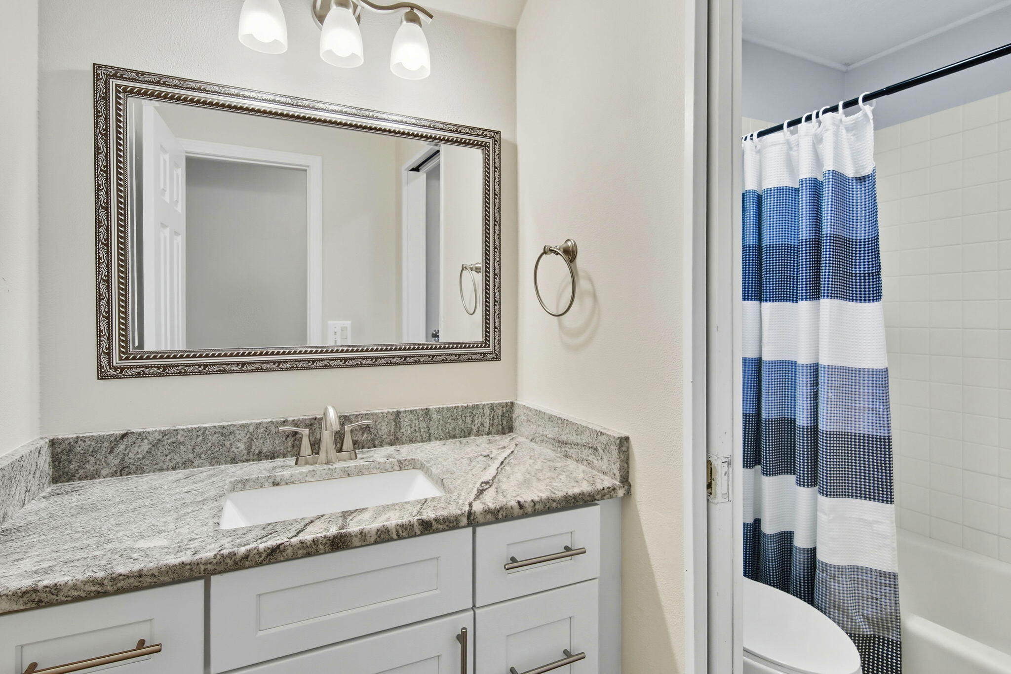 PINEWOOD ESTATES - Residential
