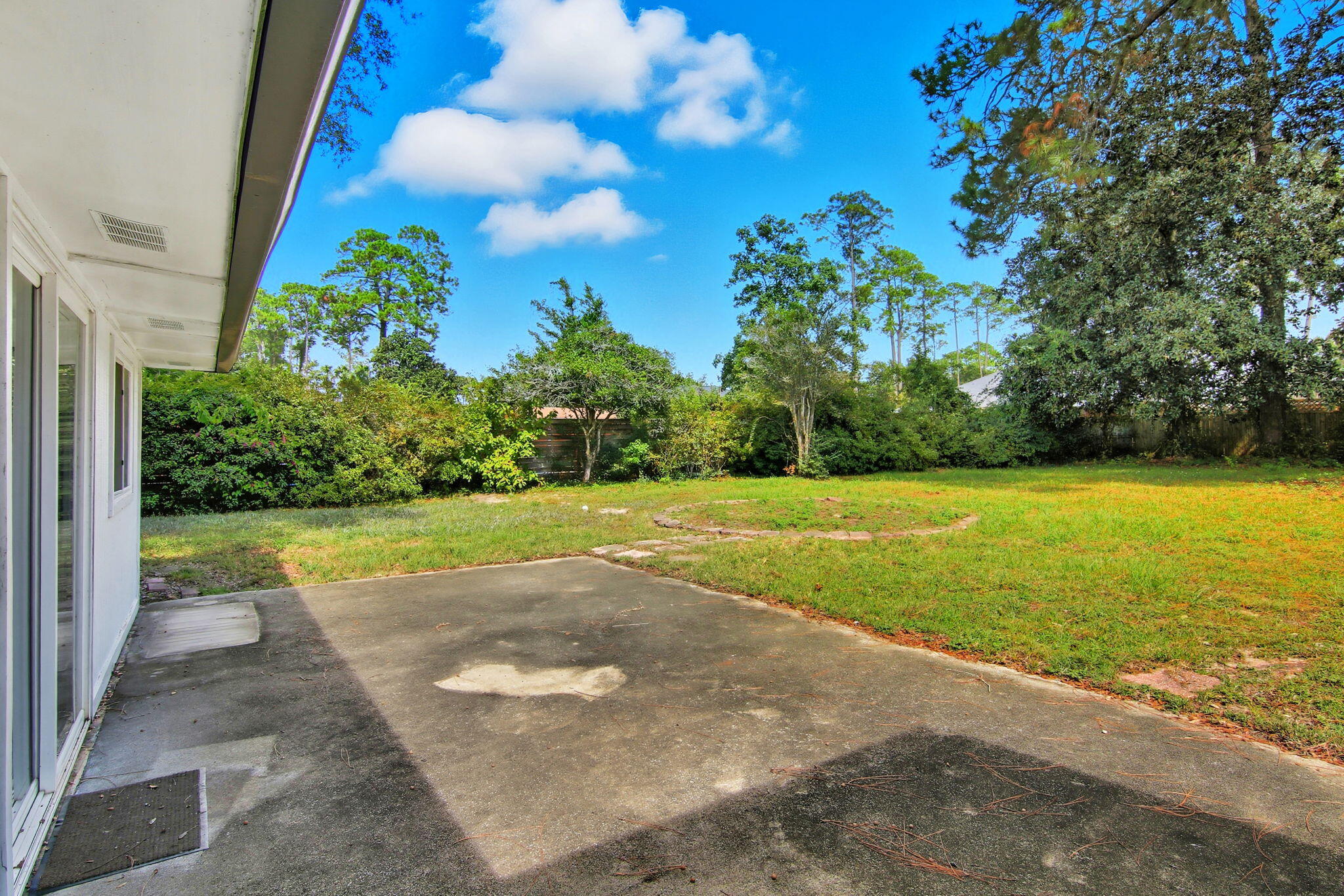 PINEWOOD ESTATES - Residential