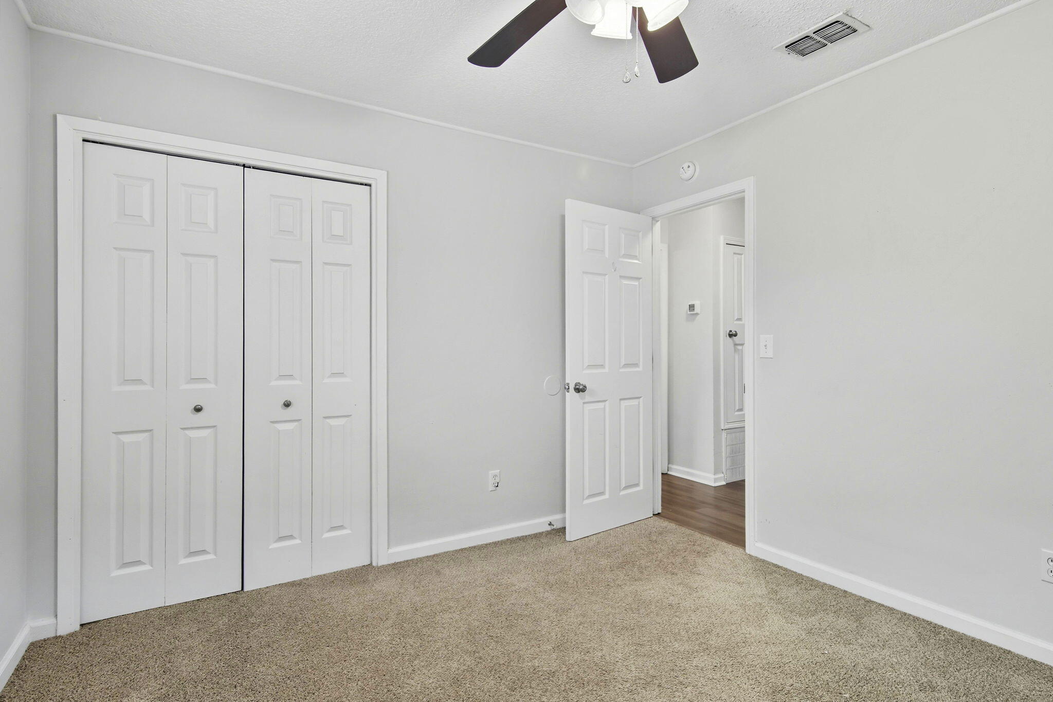 PINEWOOD ESTATES - Residential