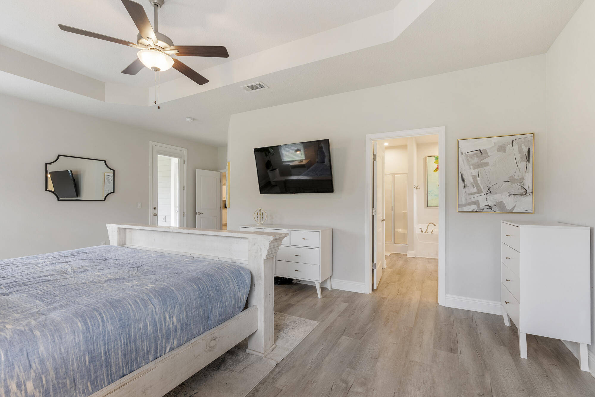 RIVERWALK PH I - Residential Lease
