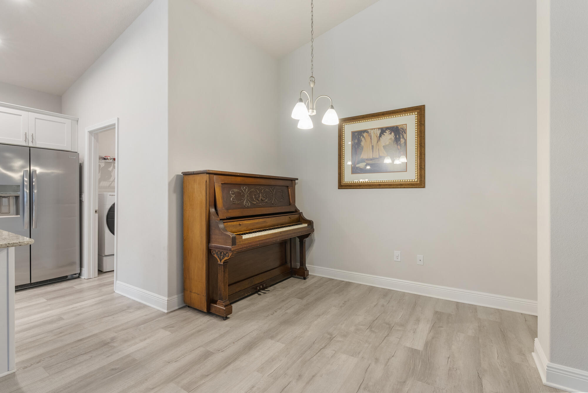 RIVERWALK PH I - Residential Lease