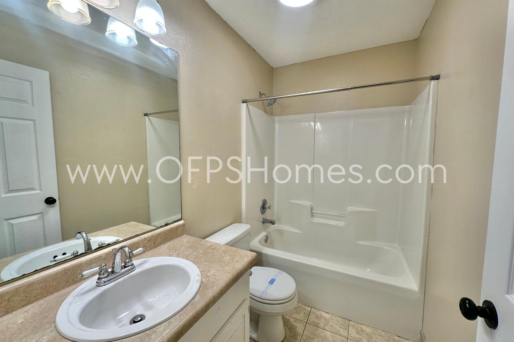 CHEROKEE BEND S/D PH 2 - Residential Lease