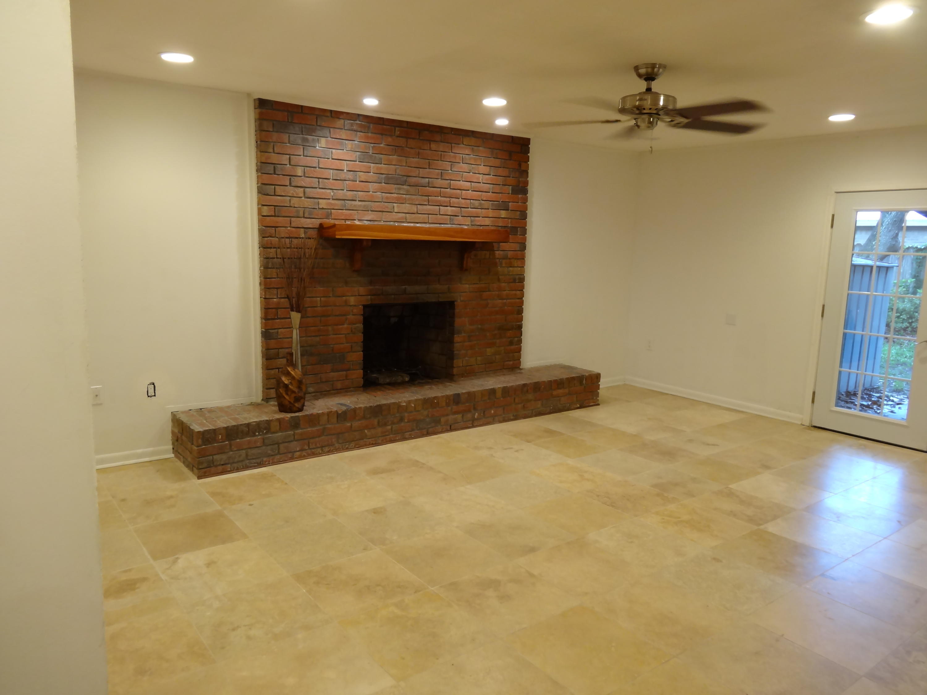 VALPARAISO PINECREST 6 - Residential