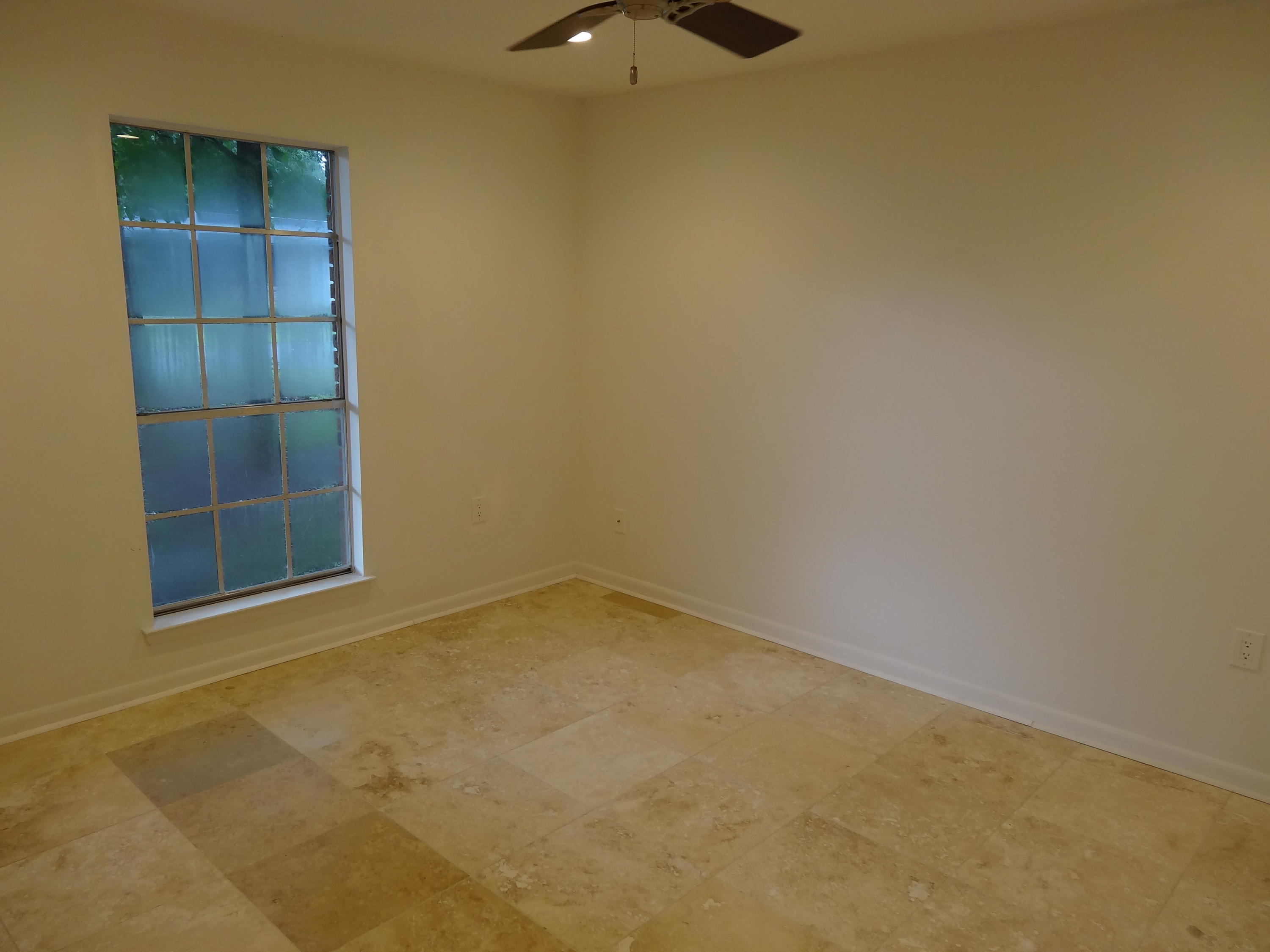 VALPARAISO PINECREST 6 - Residential