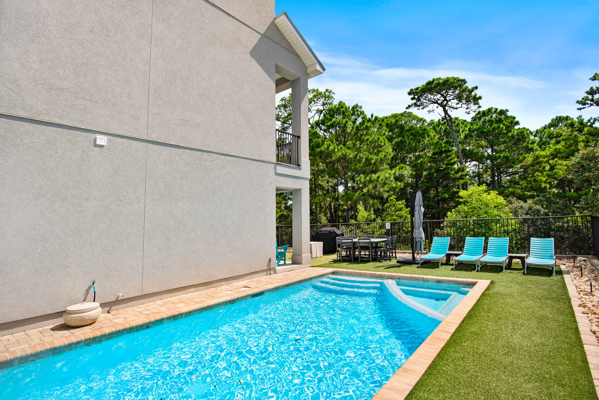 BEACH HIGHLANDS - Residential