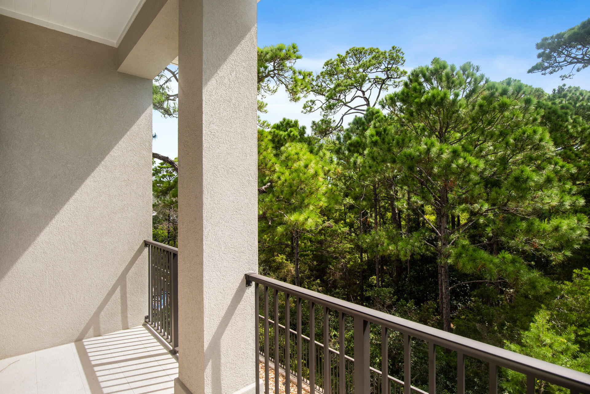 BEACH HIGHLANDS - Residential