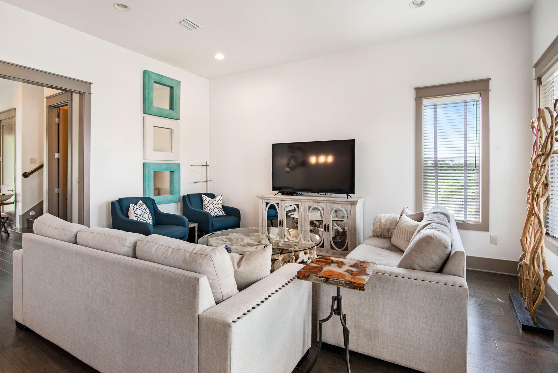 BEACH HIGHLANDS - Residential
