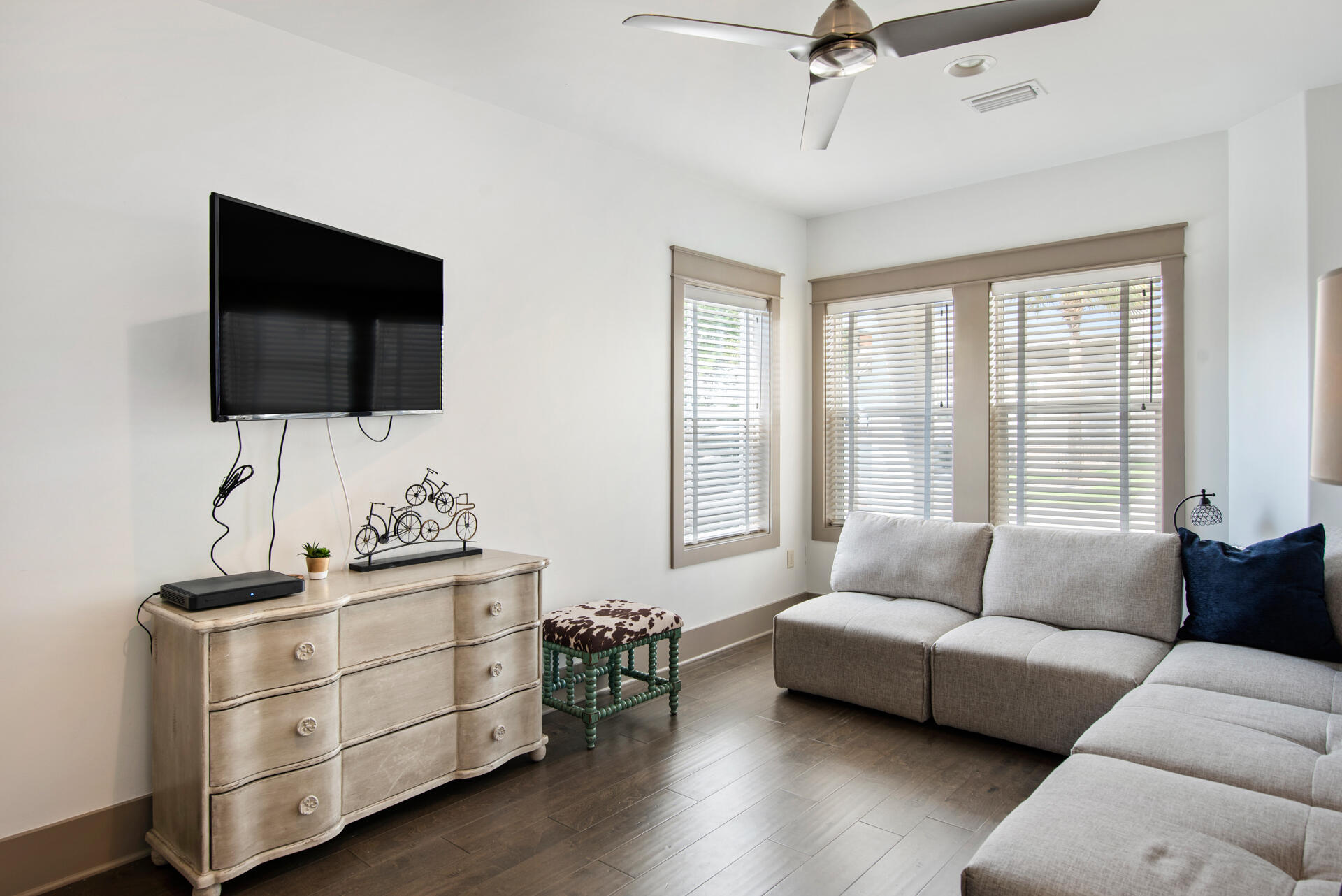 BEACH HIGHLANDS - Residential