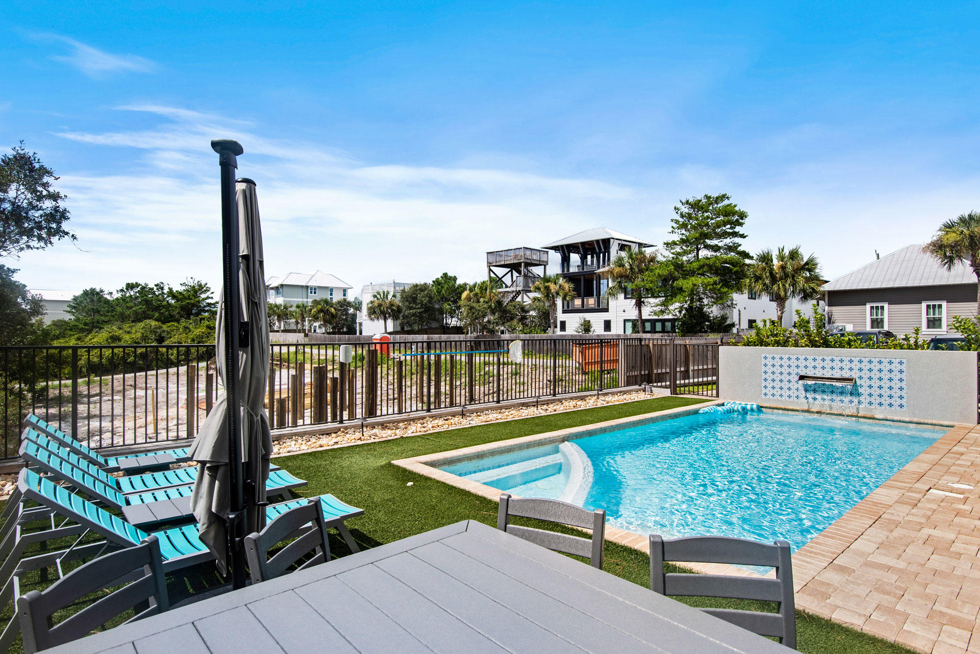 BEACH HIGHLANDS - Residential
