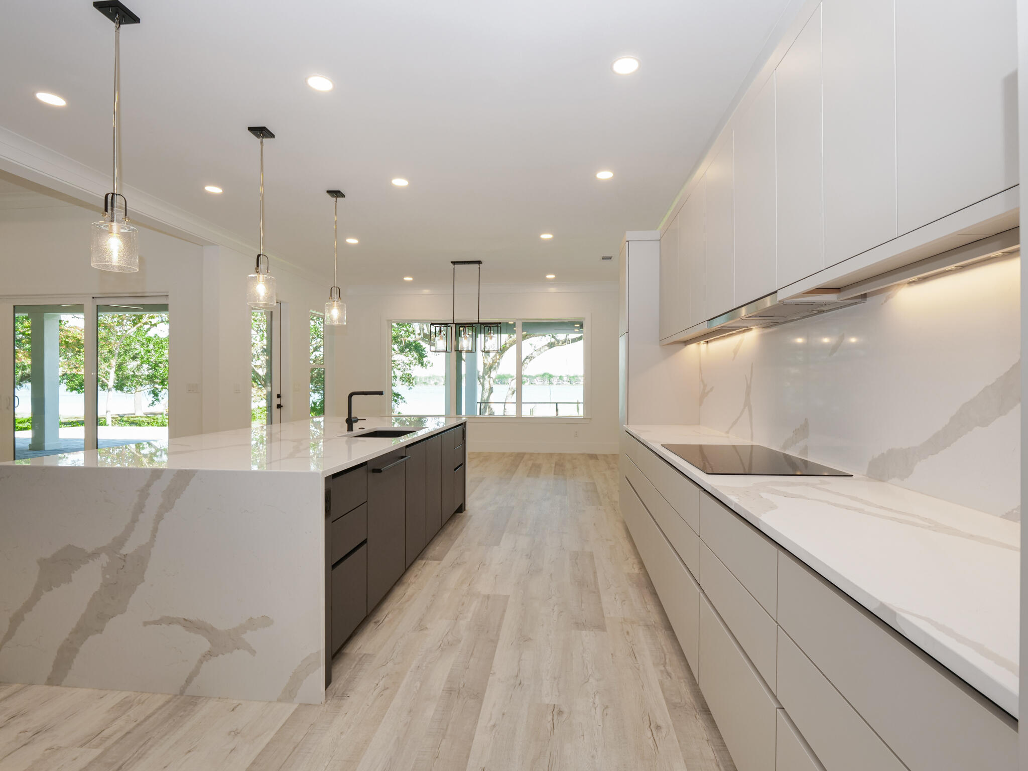 BAHIA VISTA - Residential