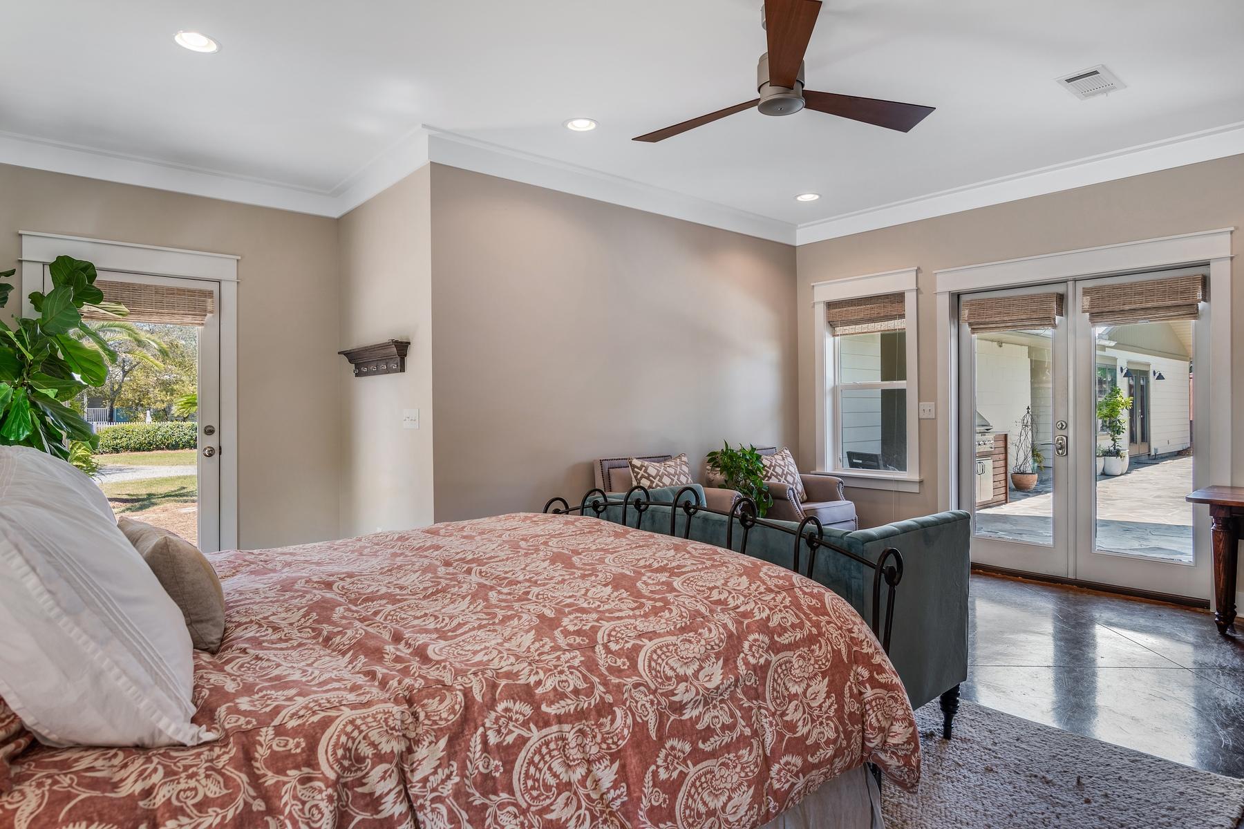 CRYSTAL BEACH - Residential