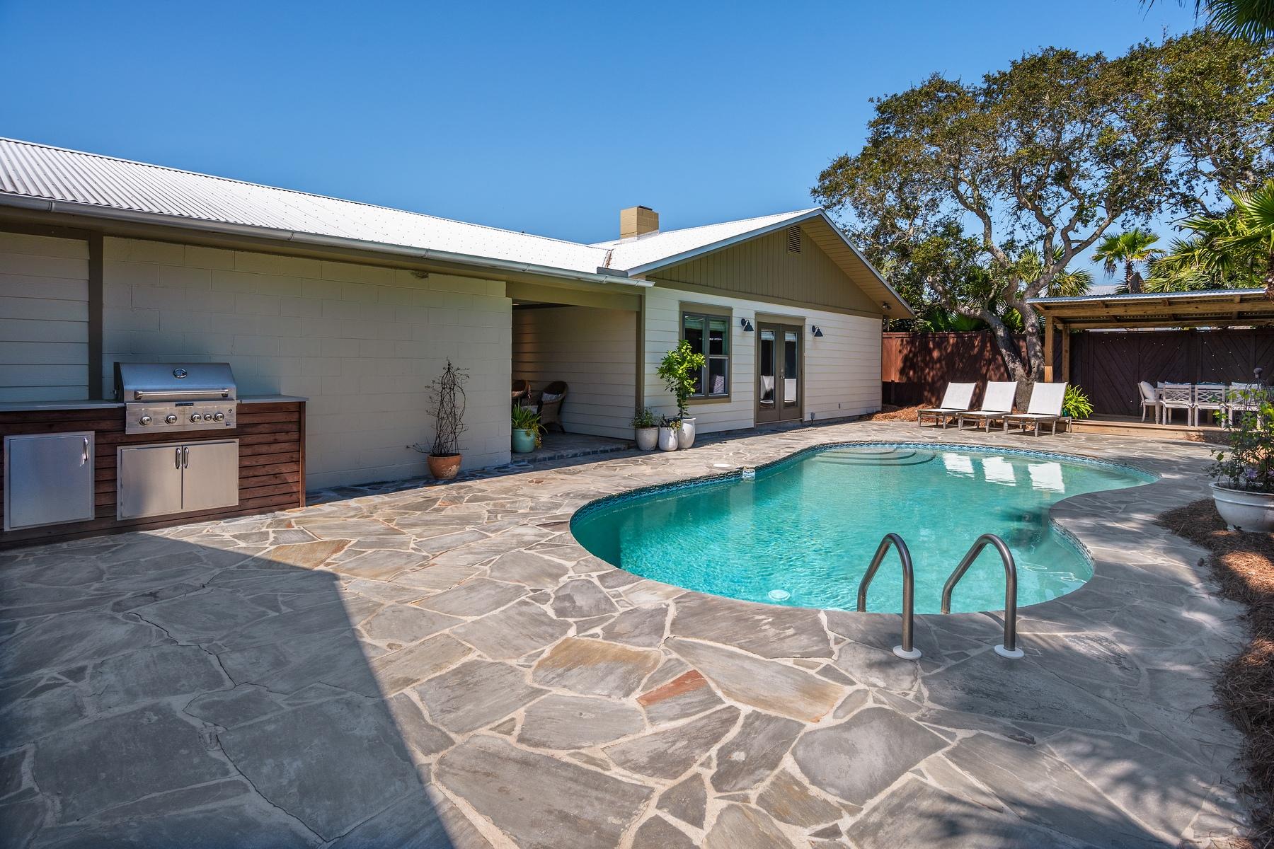 CRYSTAL BEACH - Residential