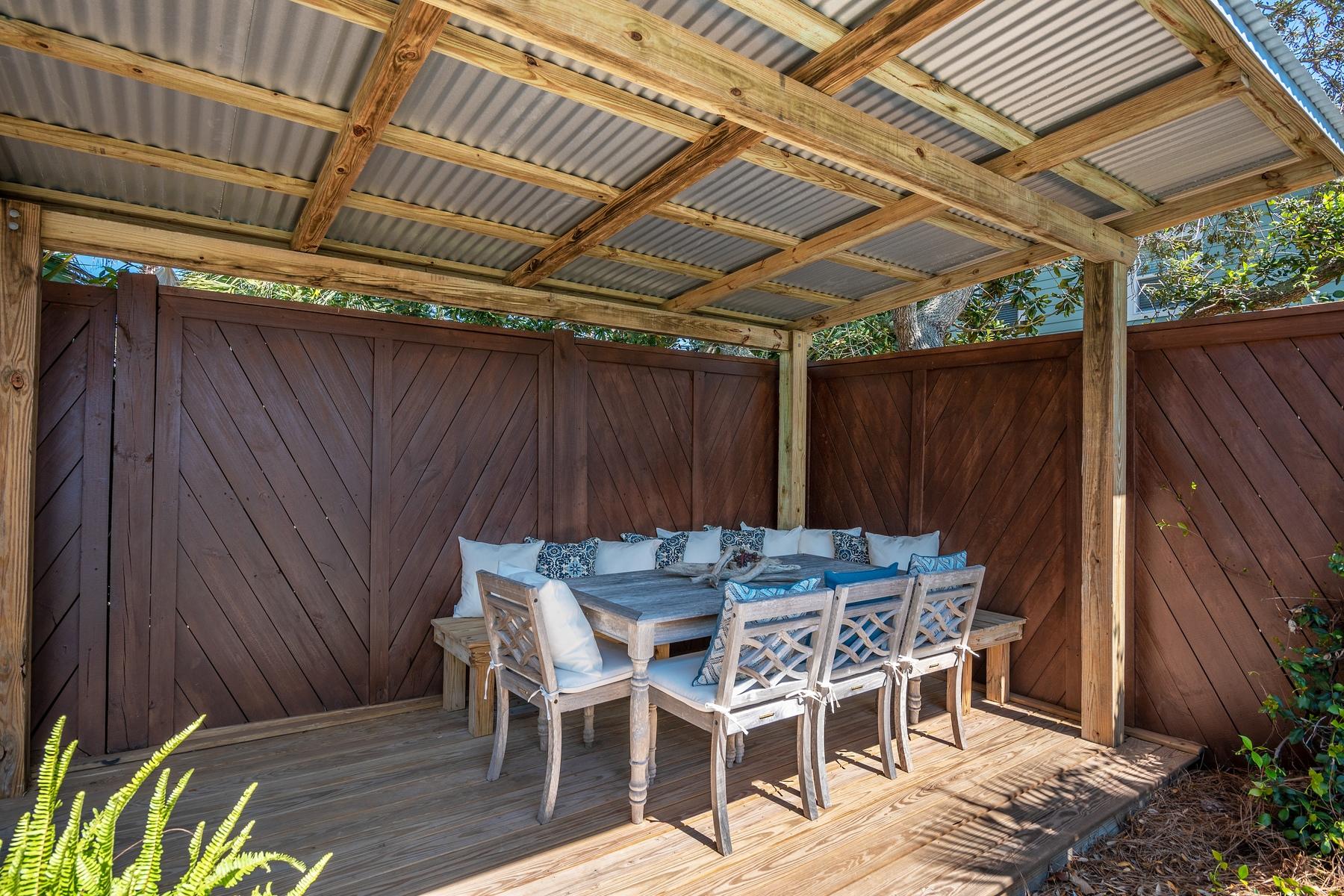 CRYSTAL BEACH - Residential