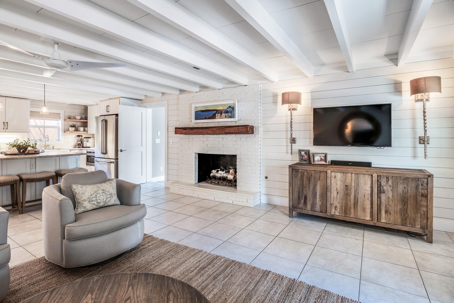 CRYSTAL BEACH - Residential