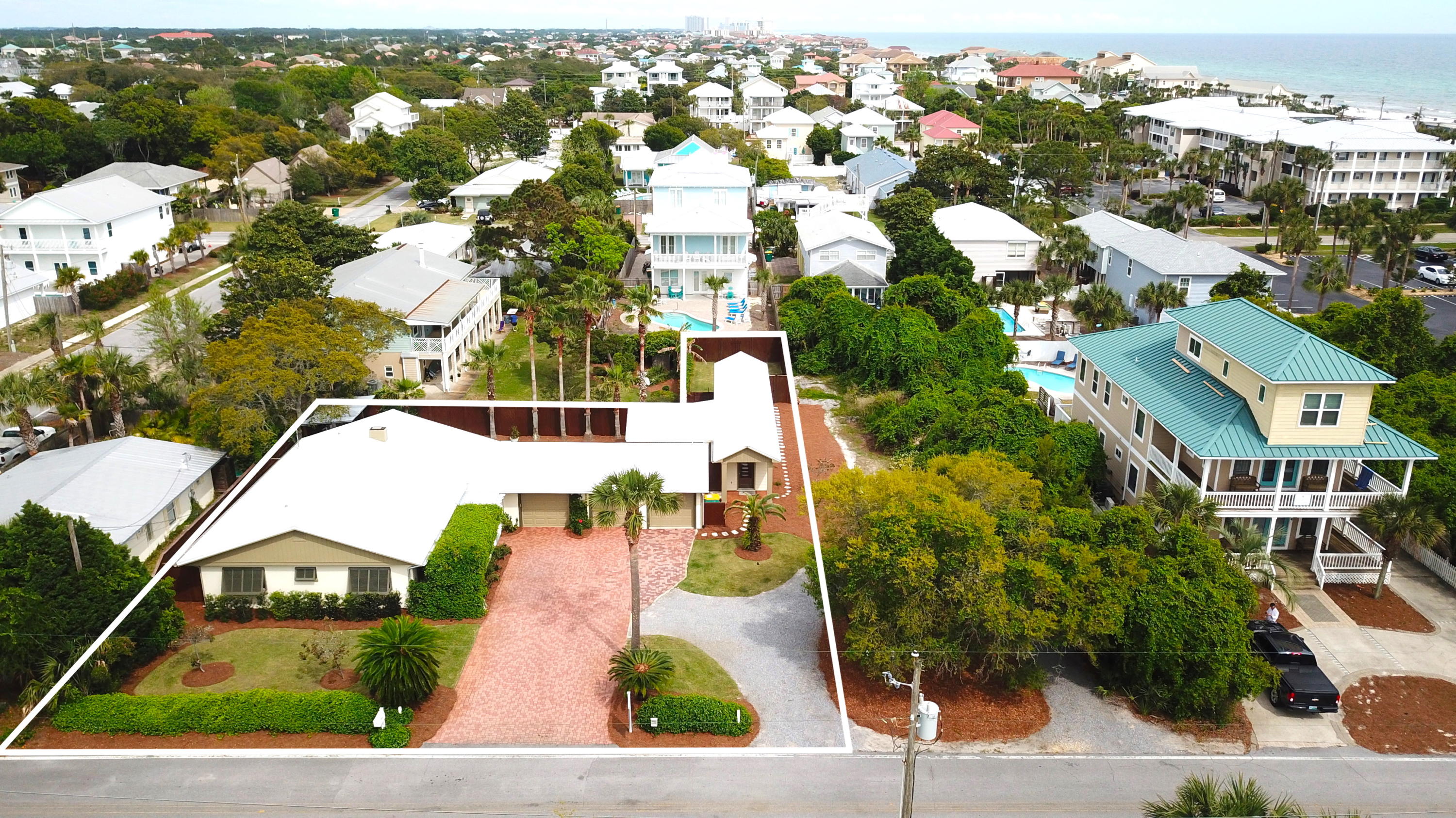 CRYSTAL BEACH - Residential