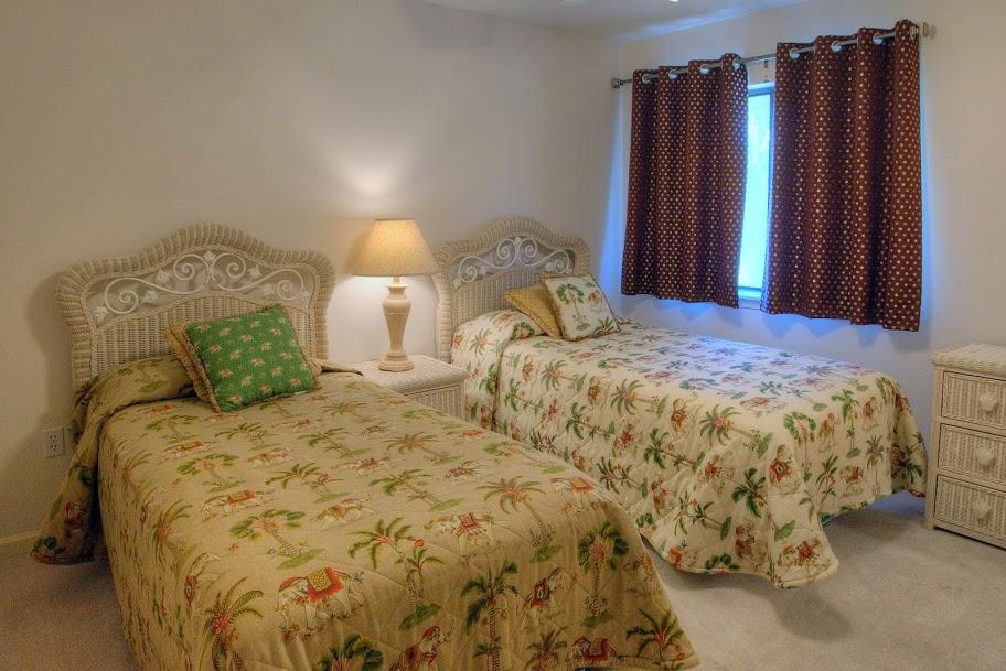 BEACHWALK VILLAS - Residential