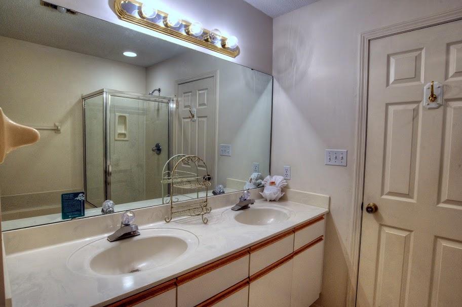 BEACHWALK VILLAS - Residential