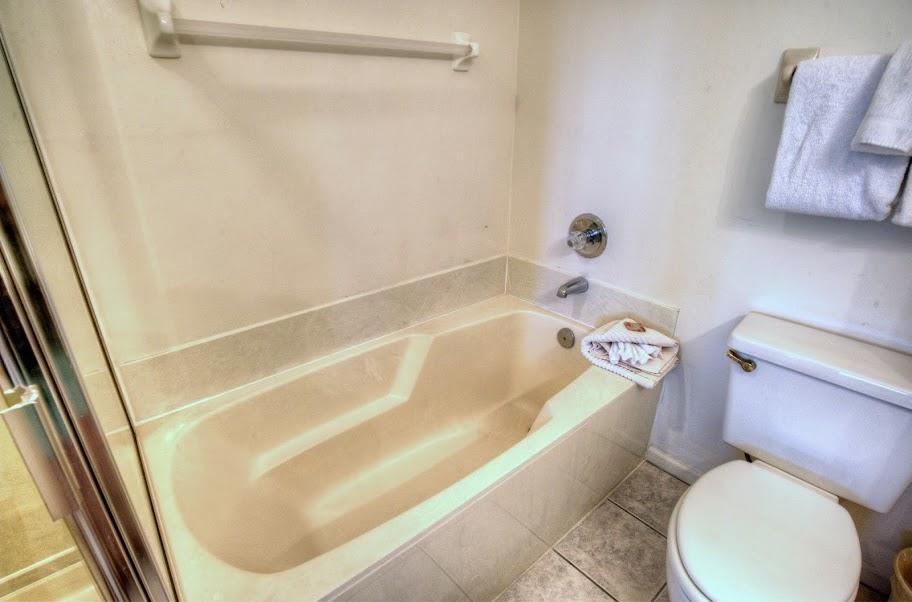 BEACHWALK VILLAS - Residential