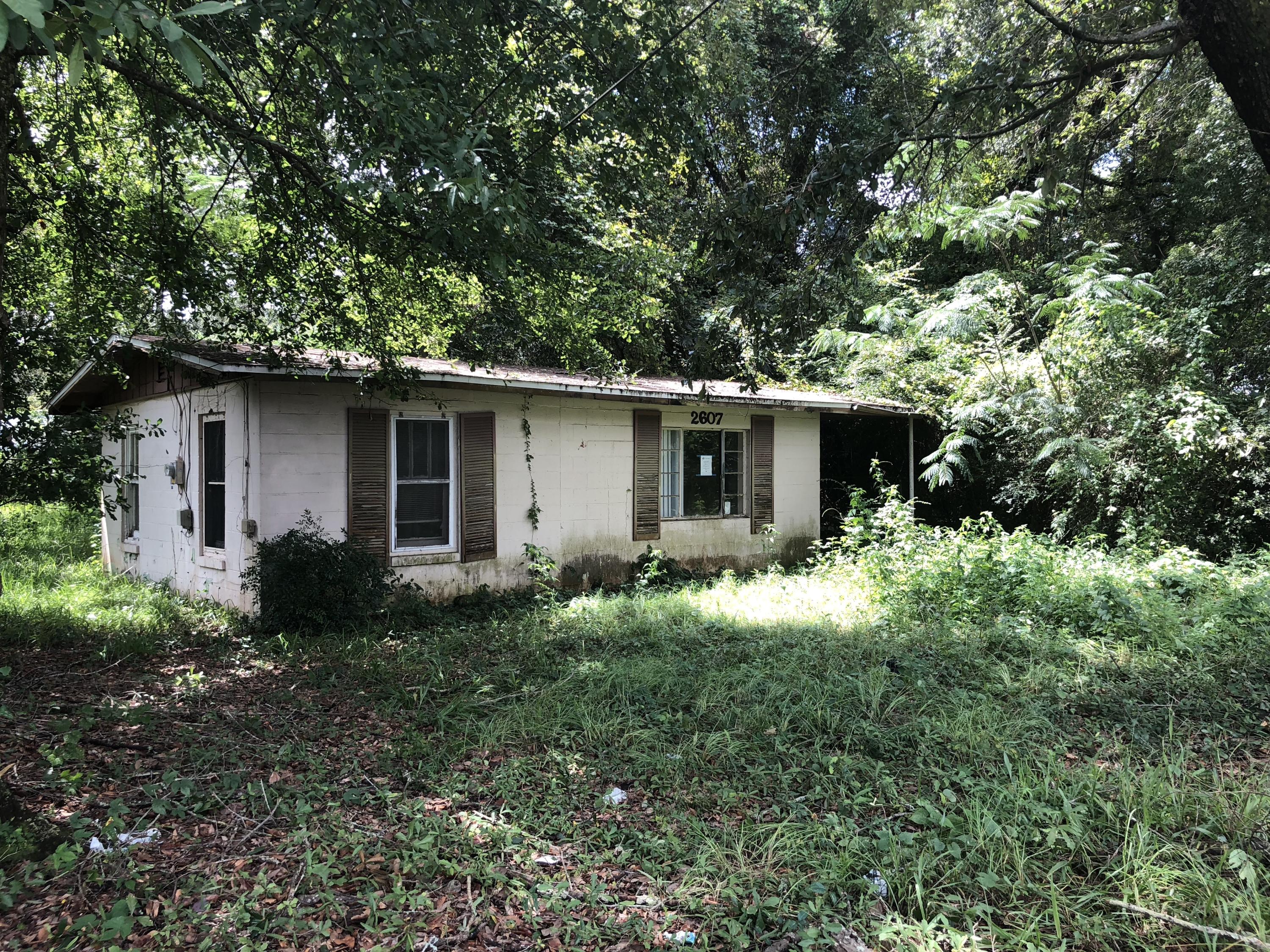 ELLYSON FIELD RD - Residential